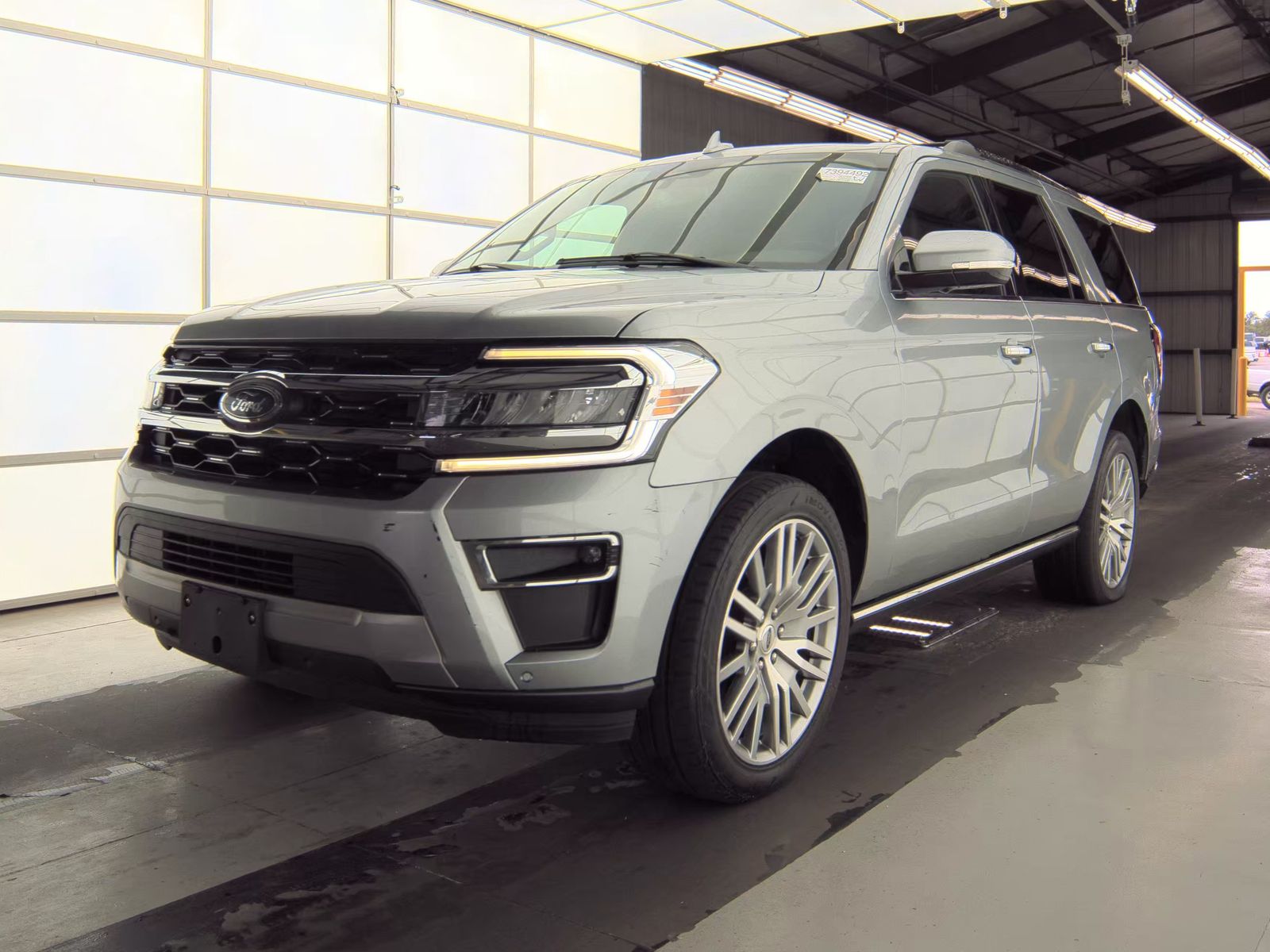 FORD EXPEDITION - 1