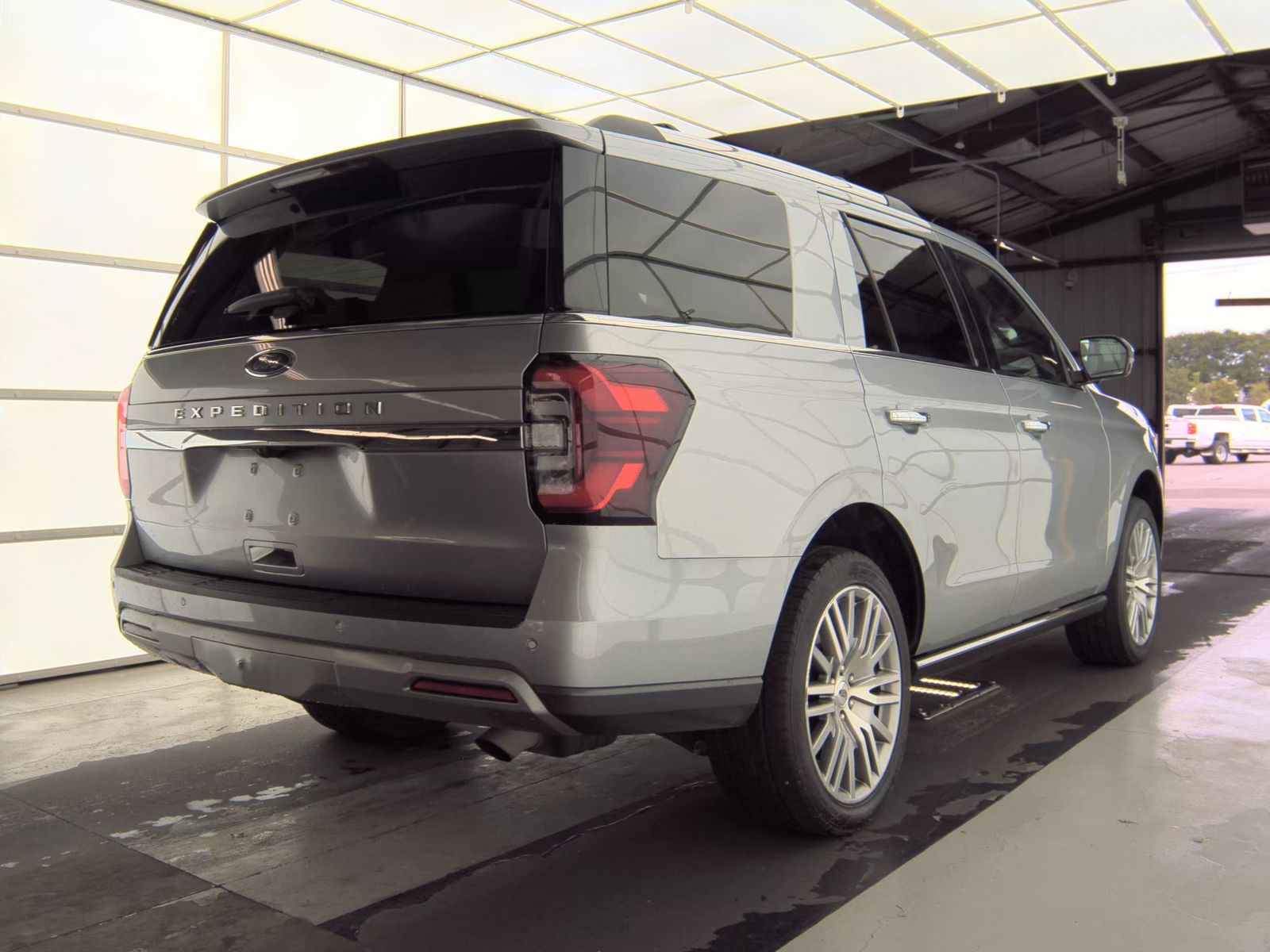 FORD EXPEDITION - 6