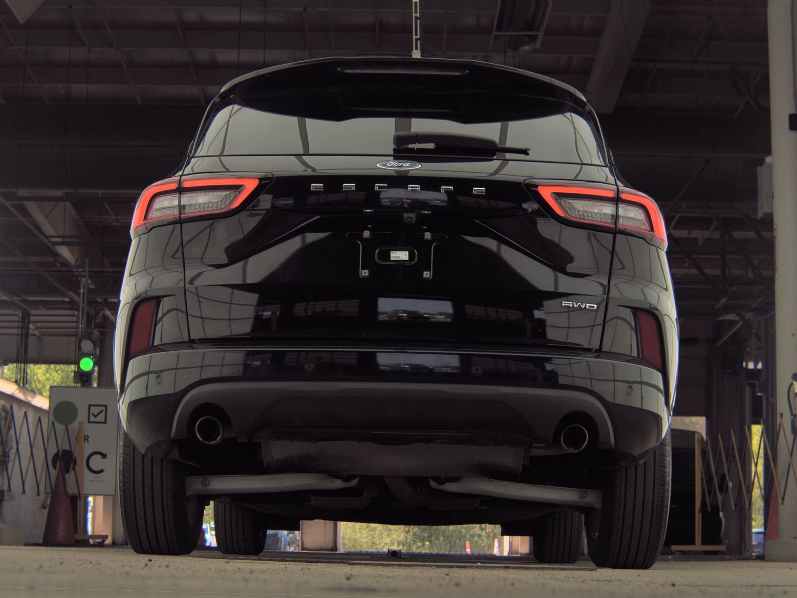 FORD ESCAPE - 8
