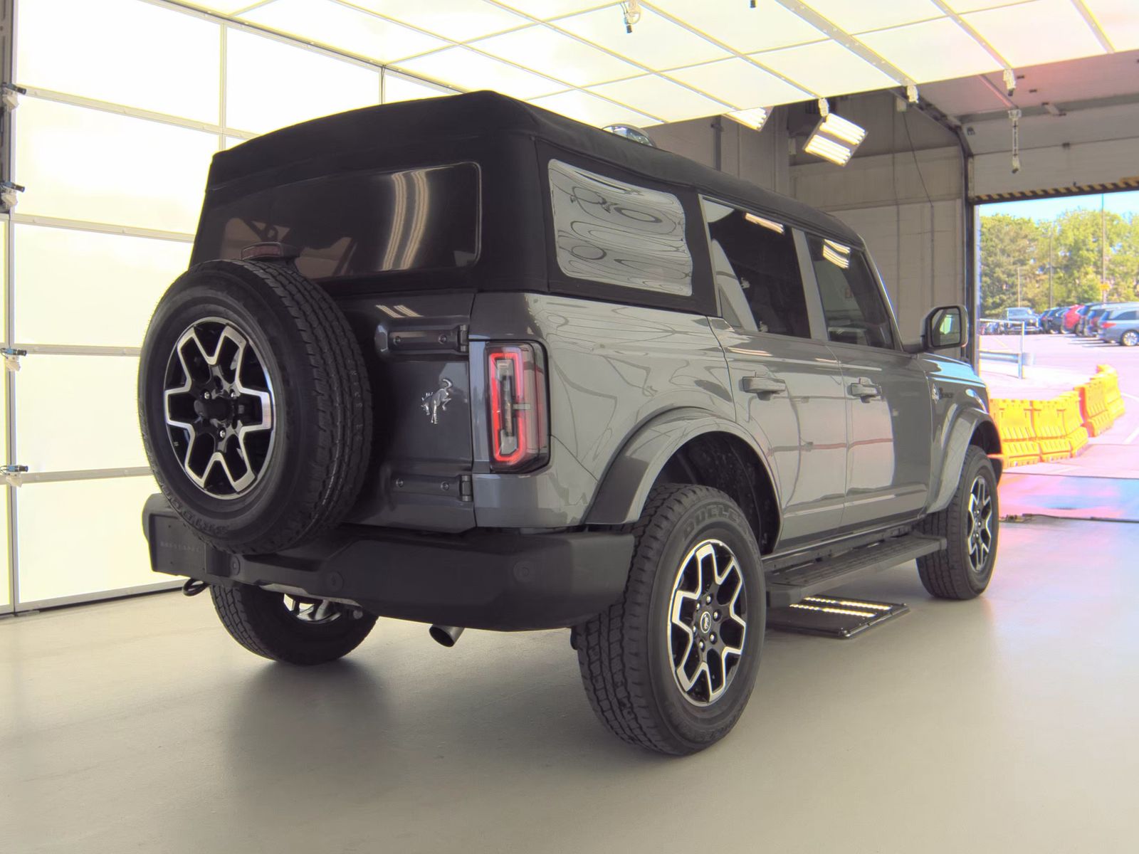 FORD BRONCO - 6