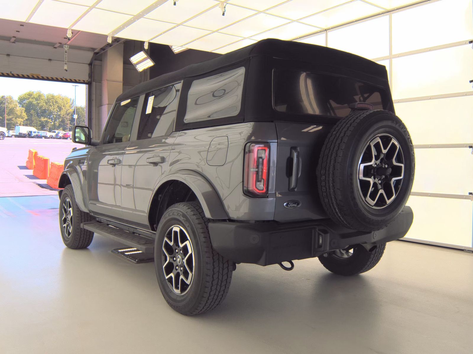 FORD BRONCO - 9
