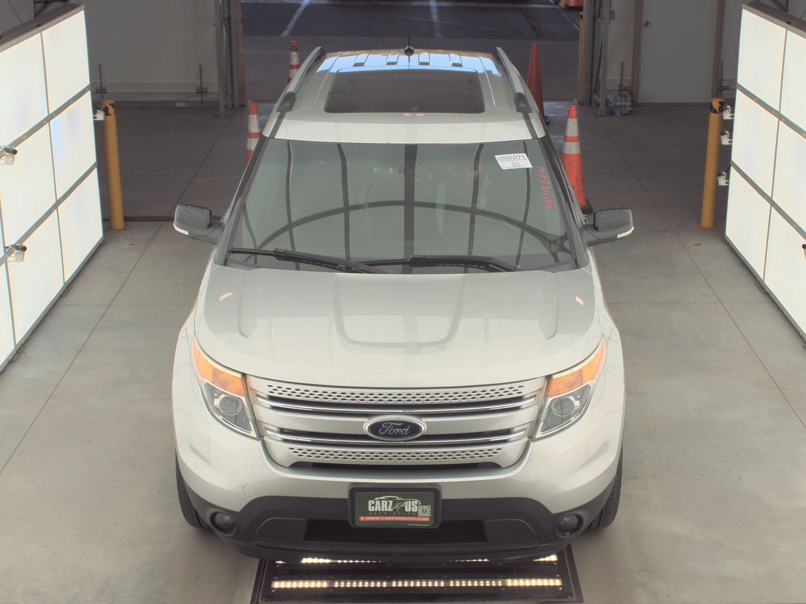 FORD EXPLORER - 3