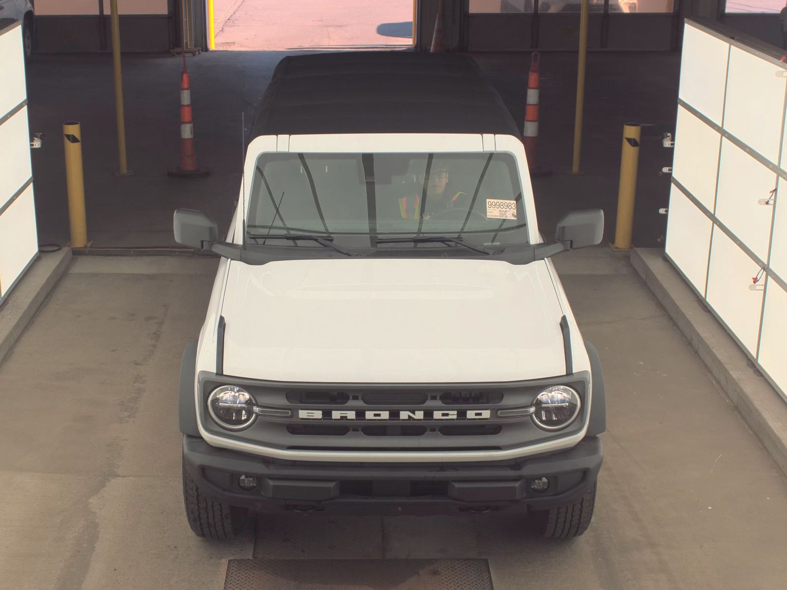 FORD BRONCO - 3