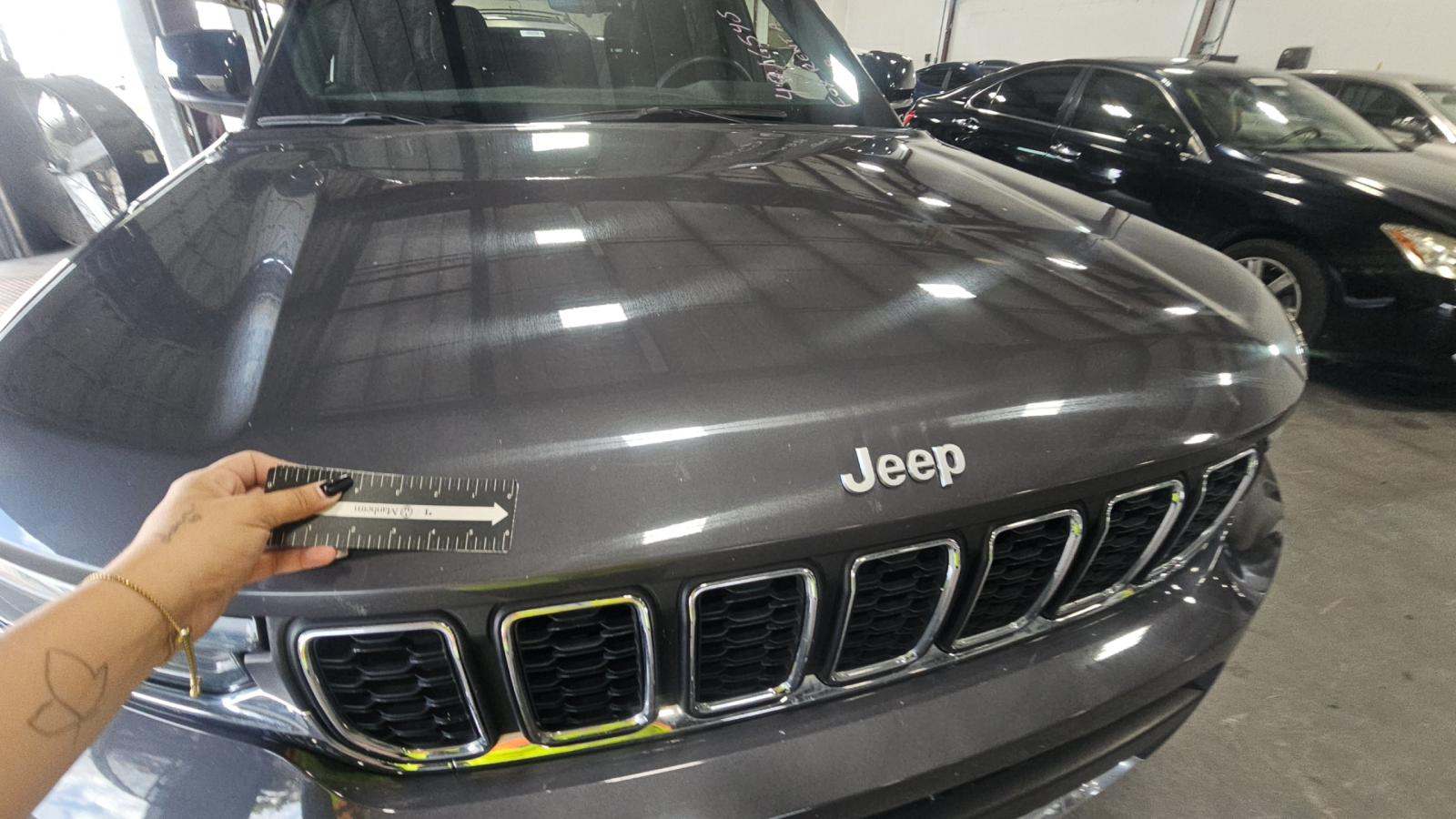 2024 Jeep Grand Cherokee L Laredo RWD