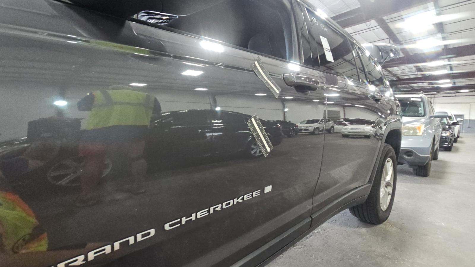 2024 Jeep Grand Cherokee L Laredo RWD