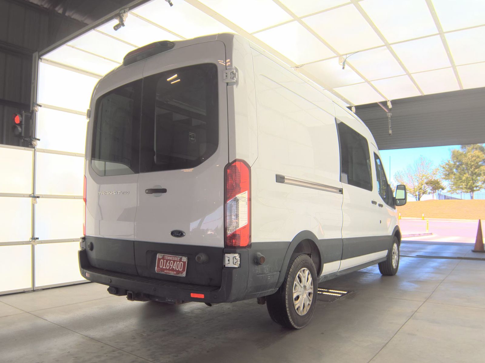 FORD TRANSIT 250 - 6
