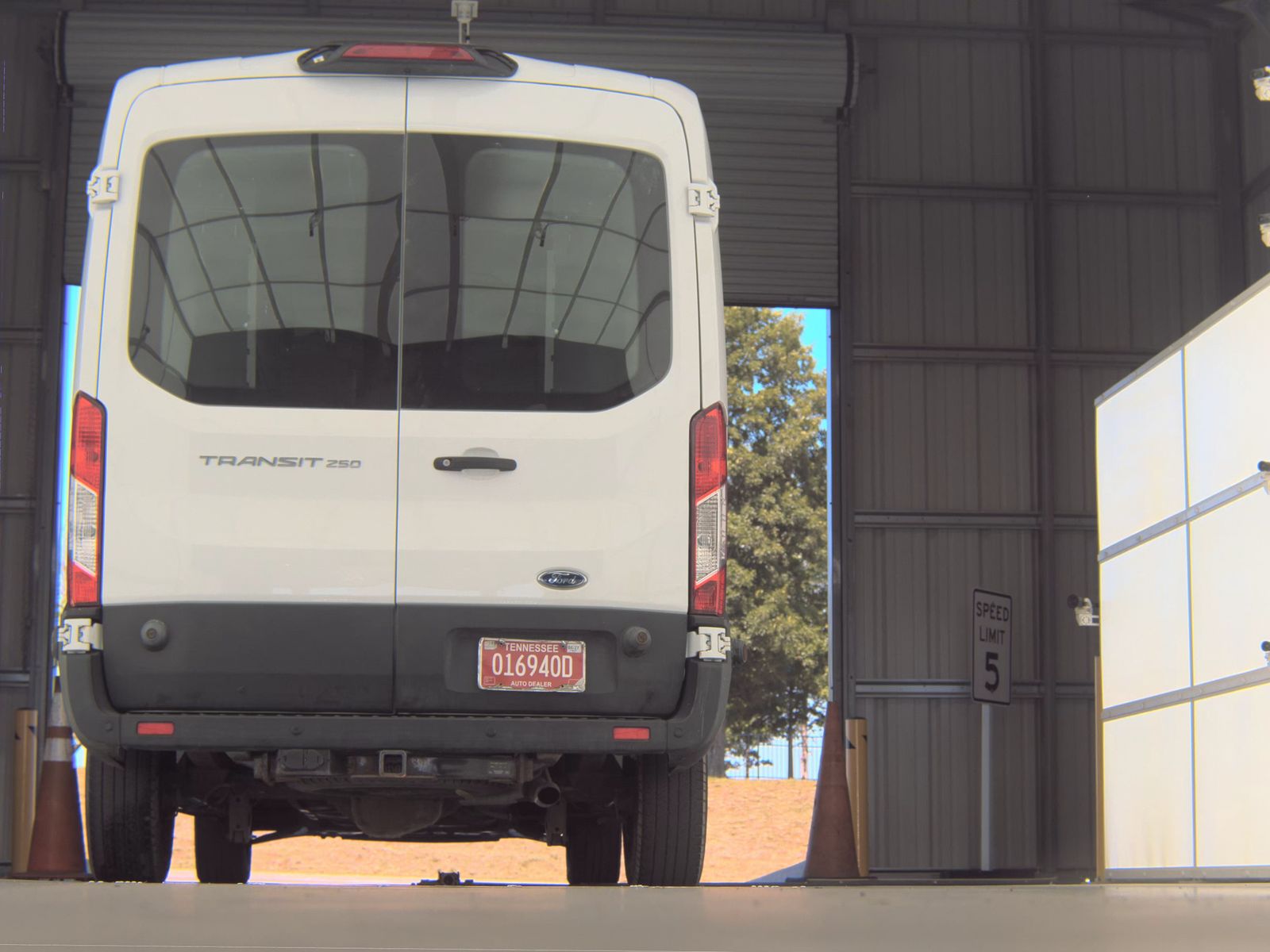 FORD TRANSIT 250 - 8