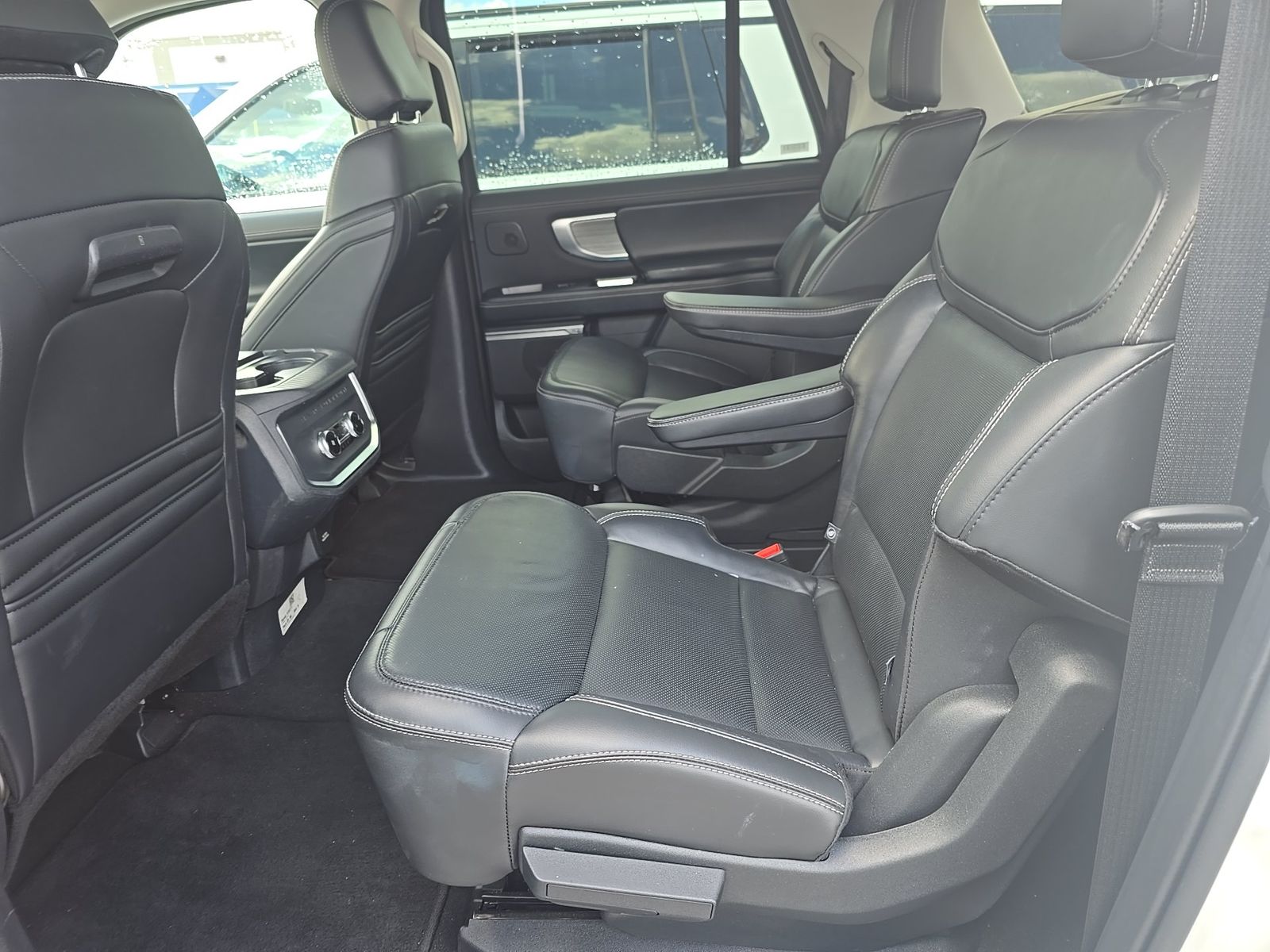 FORD EXPEDITION MAX - 8