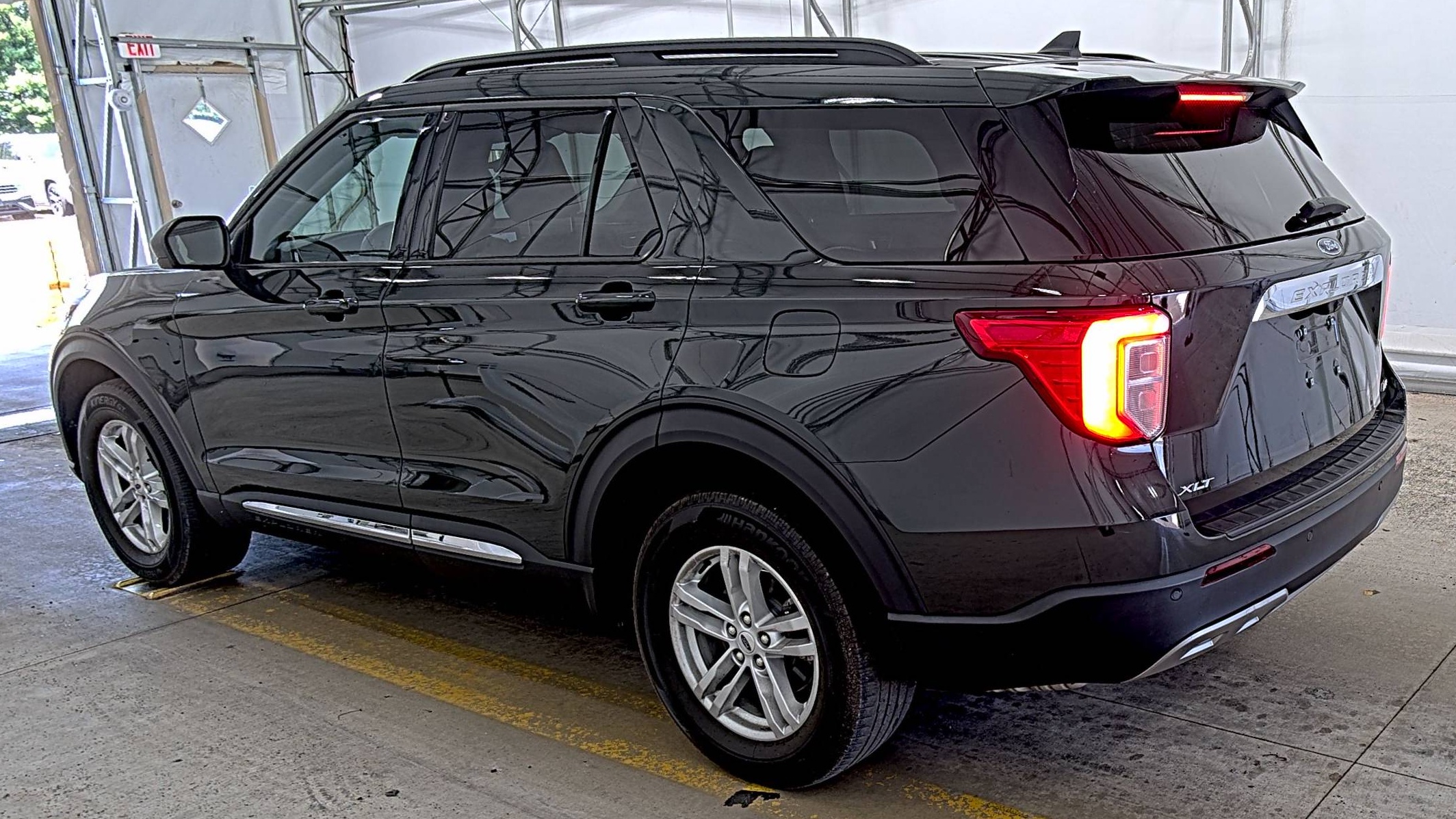FORD EXPLORER - 7
