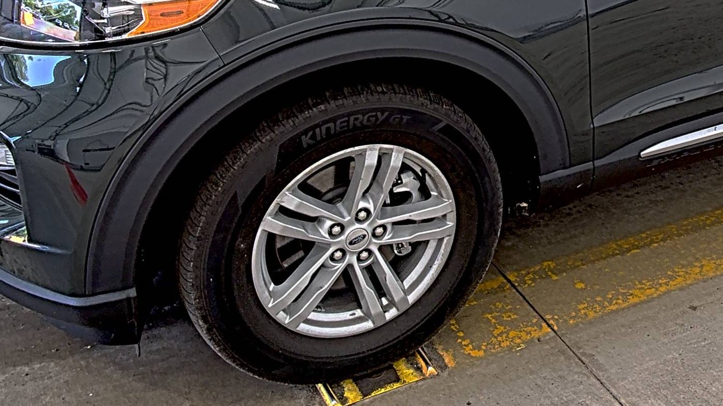 FORD EXPLORER - 8