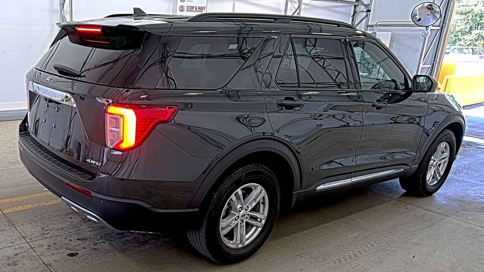 FORD EXPLORER - 5