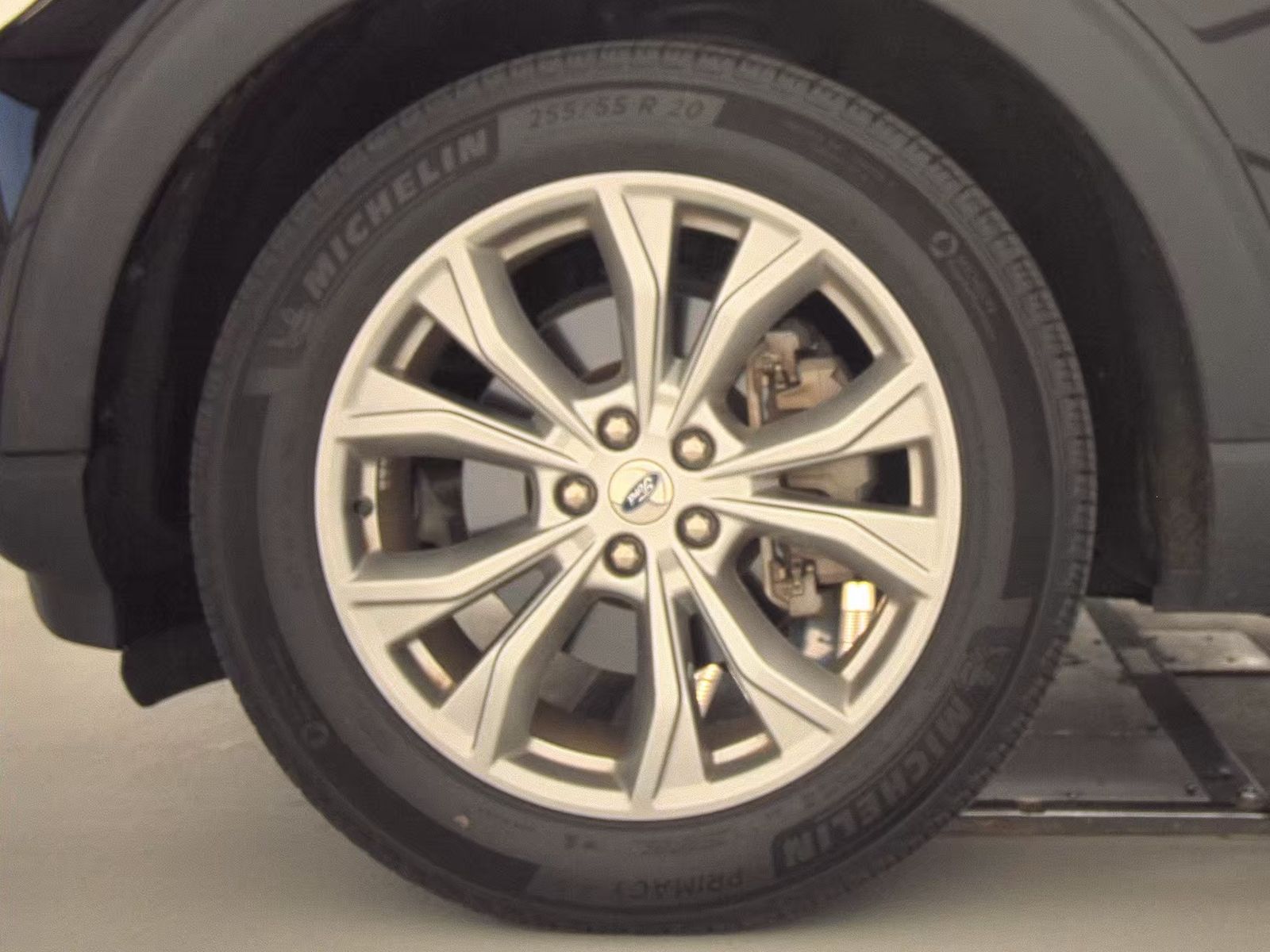 FORD EXPLORER - 10