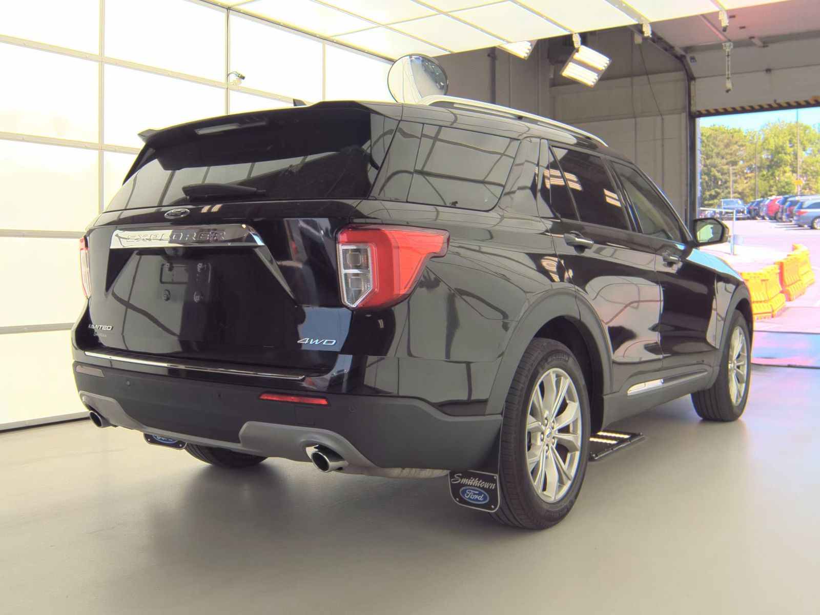 FORD EXPLORER - 6