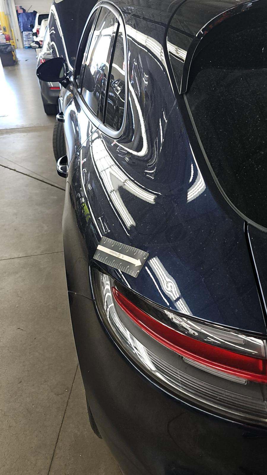 2023 Porsche Macan Base AWD