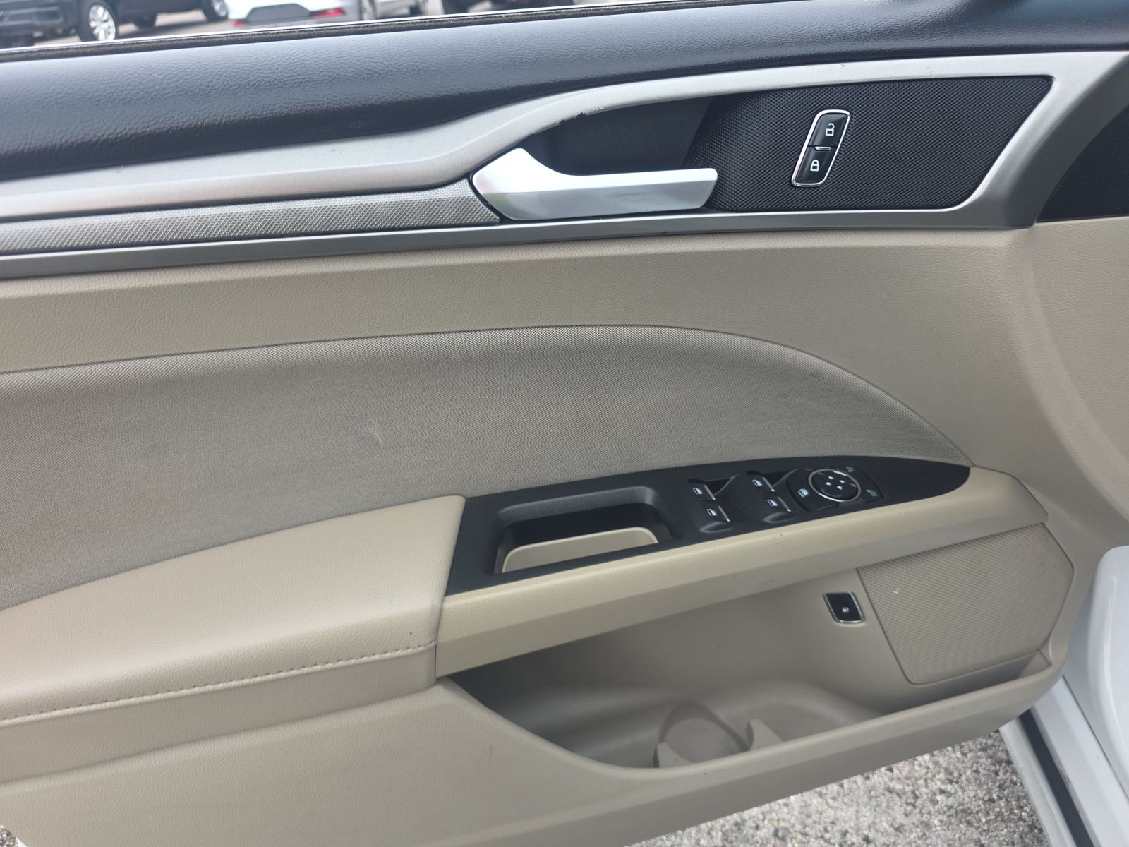 FORD FUSION - 10