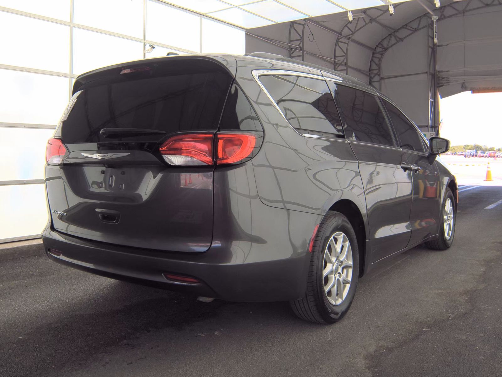 CHRYSLER VOYAGER - 5