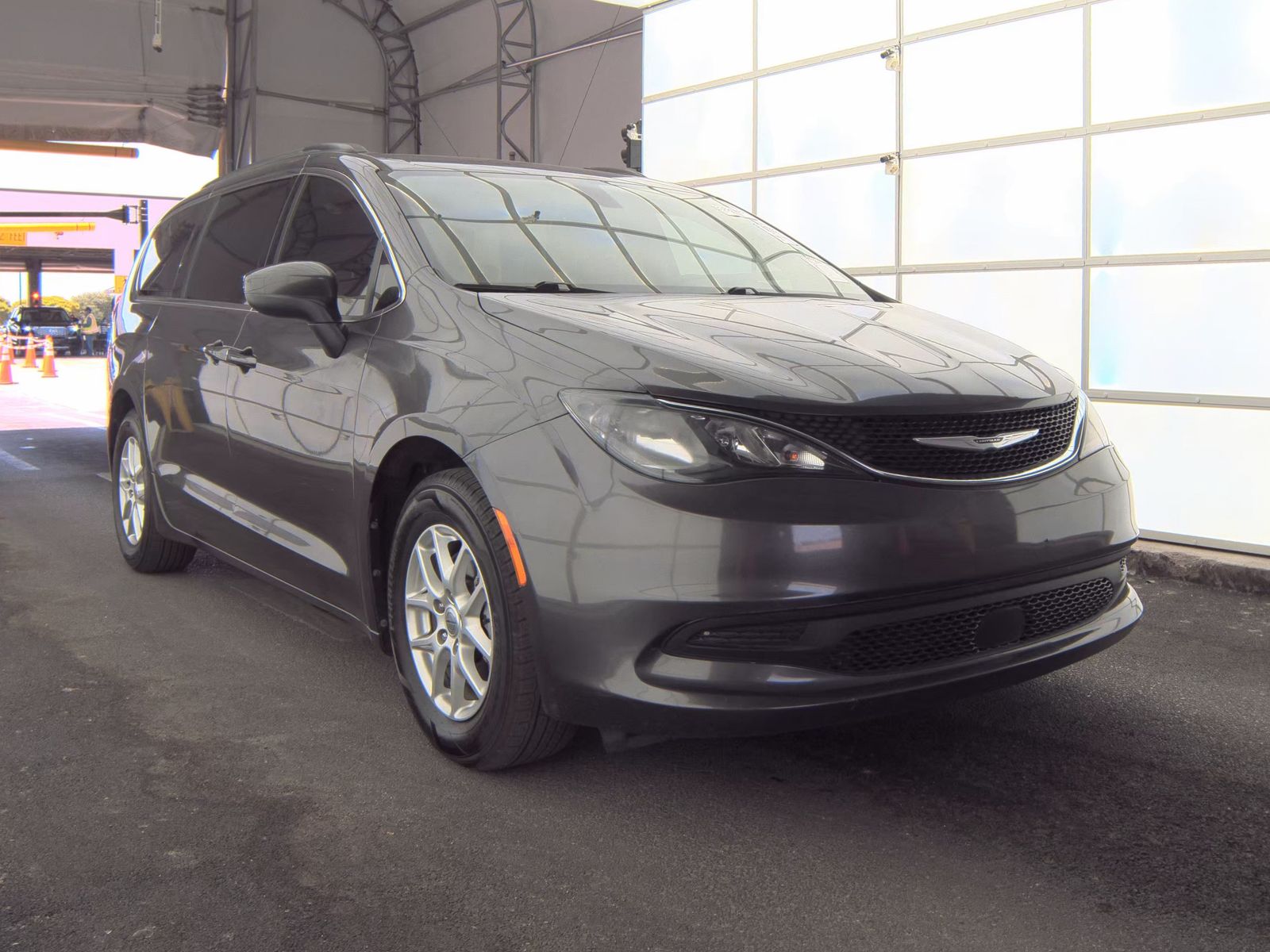 CHRYSLER VOYAGER - 4