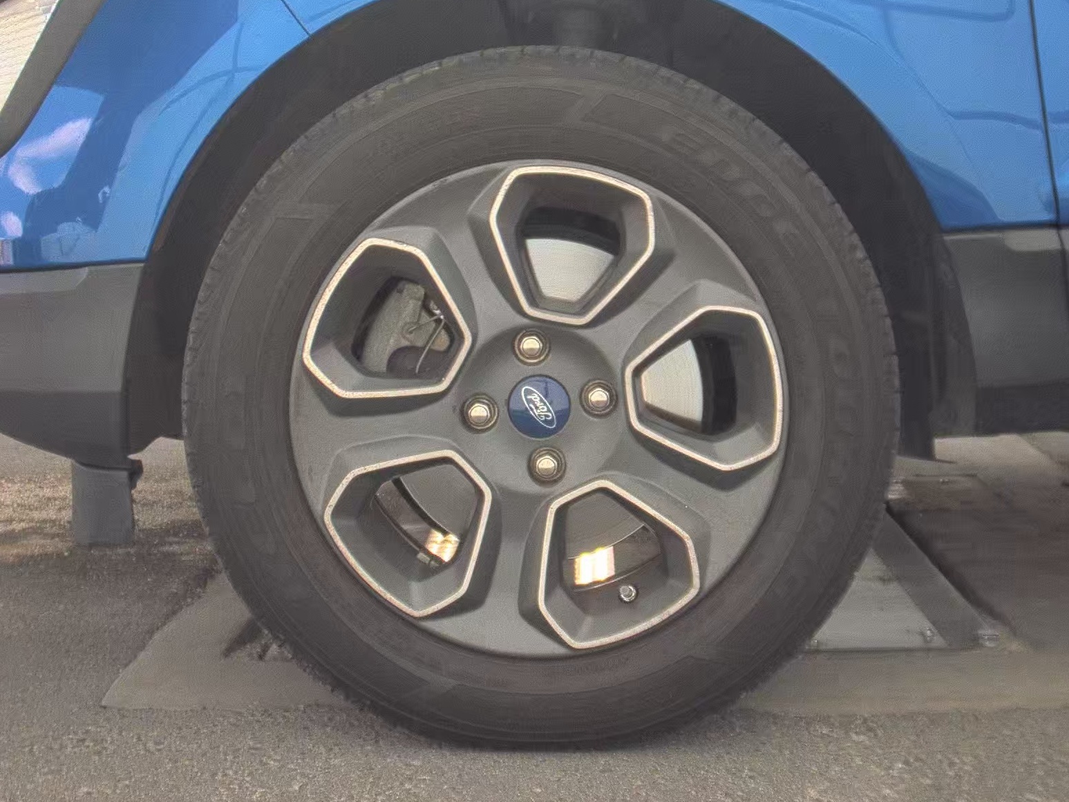 FORD ECOSPORT - 10