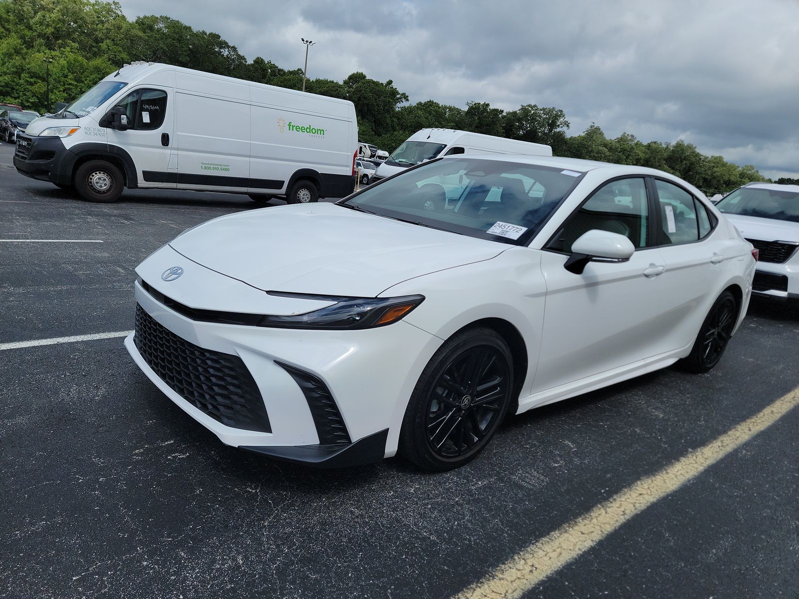 TOYOTA CAMRY - 1
