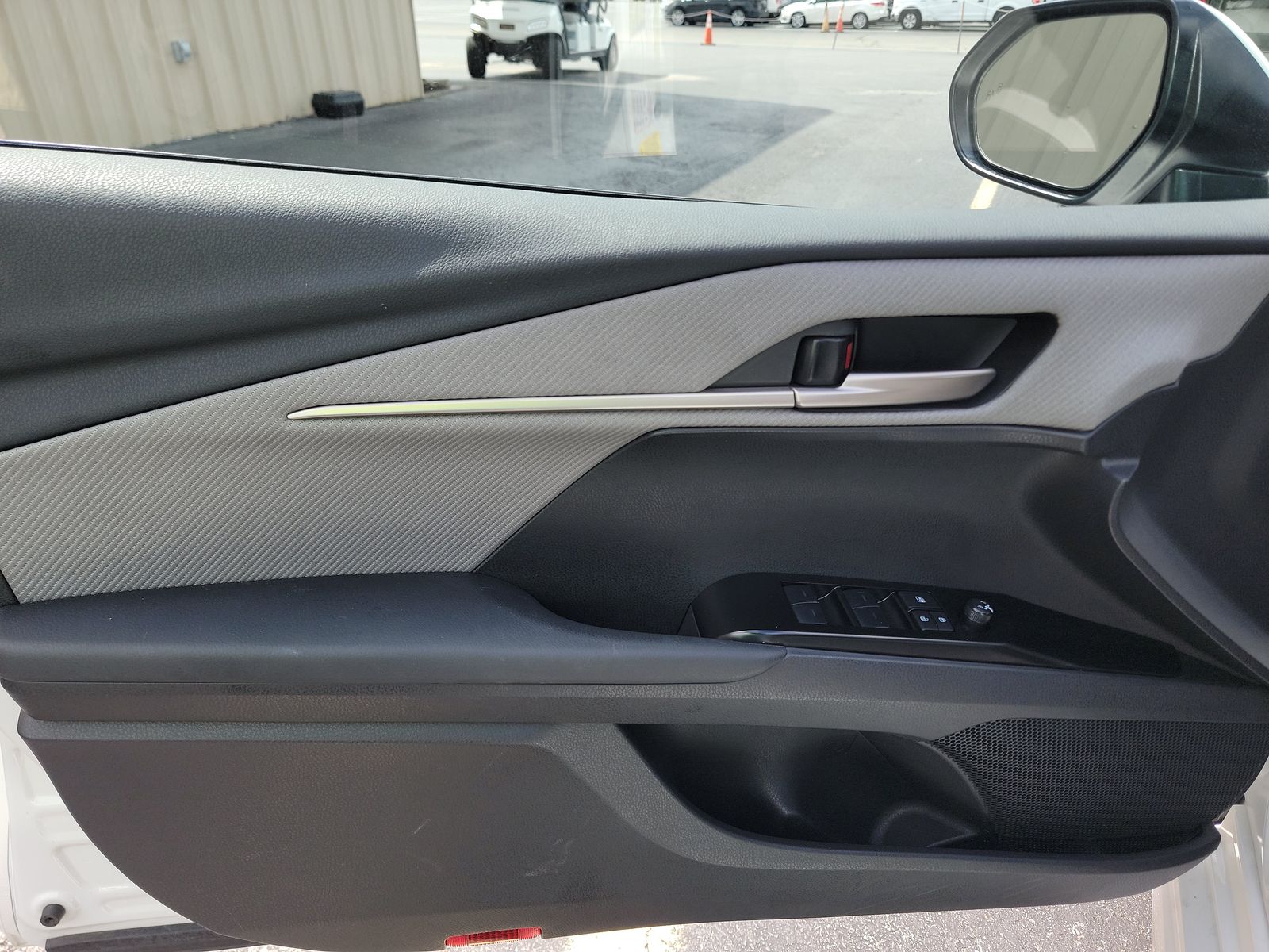 TOYOTA CAMRY - 10
