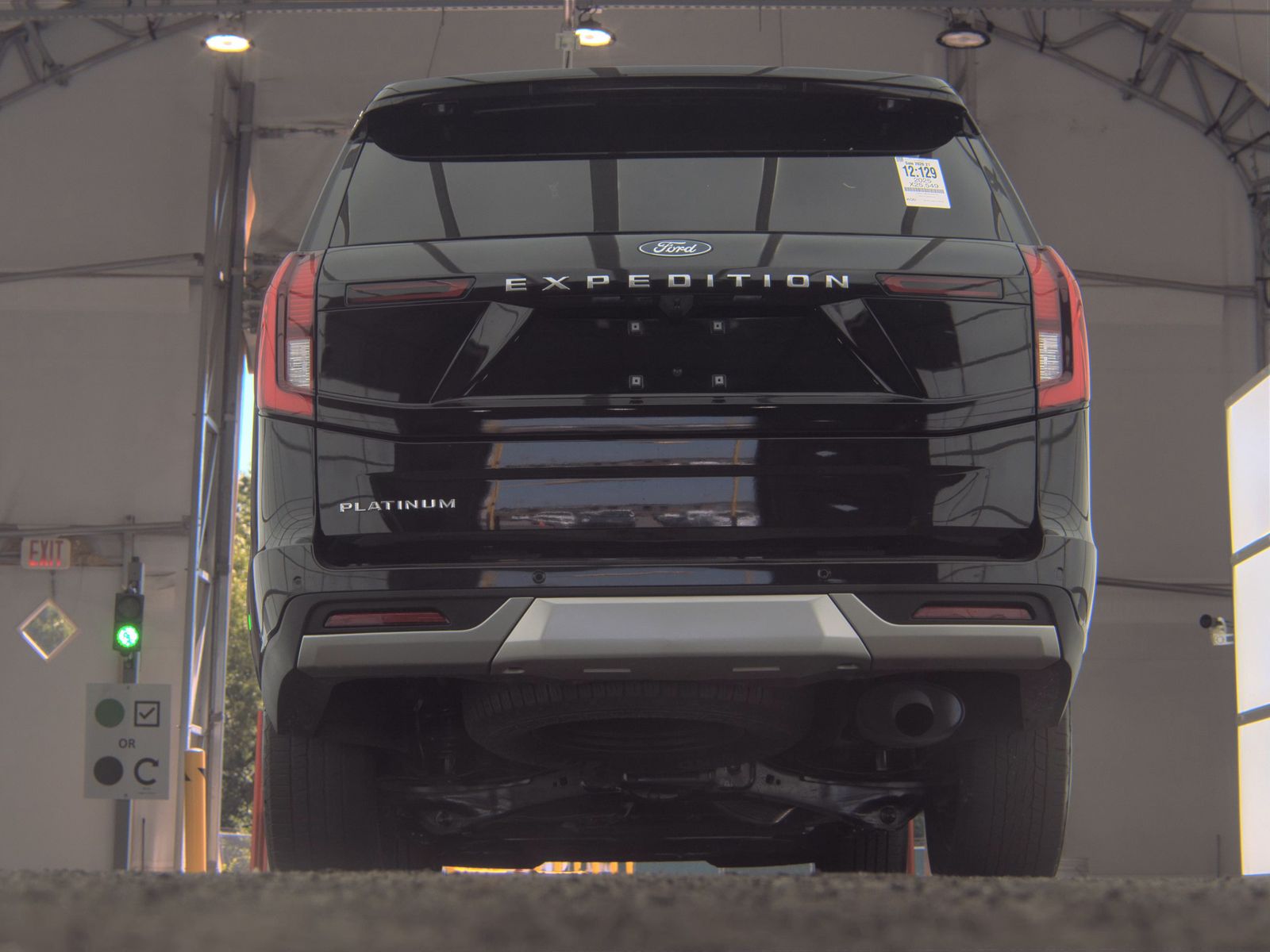 FORD EXPEDITION - 8