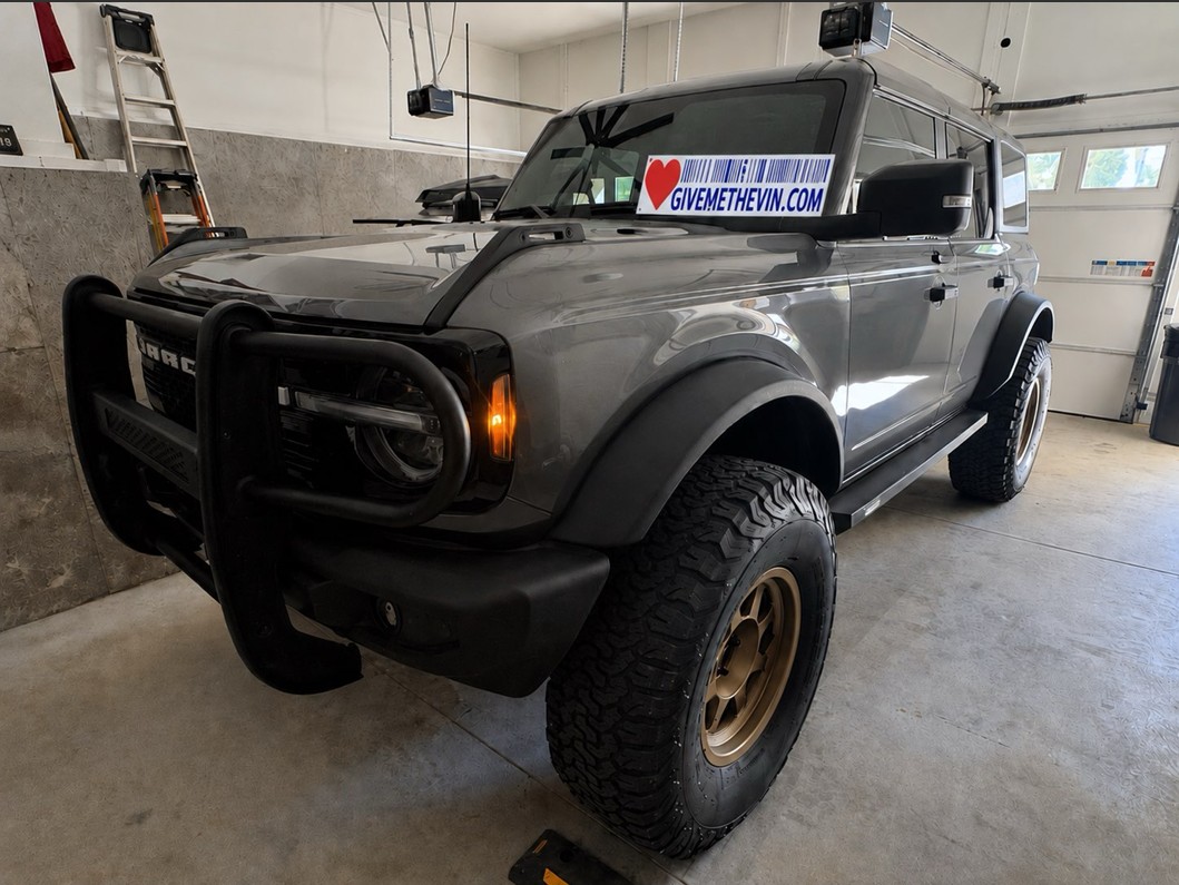 FORD BRONCO - 1