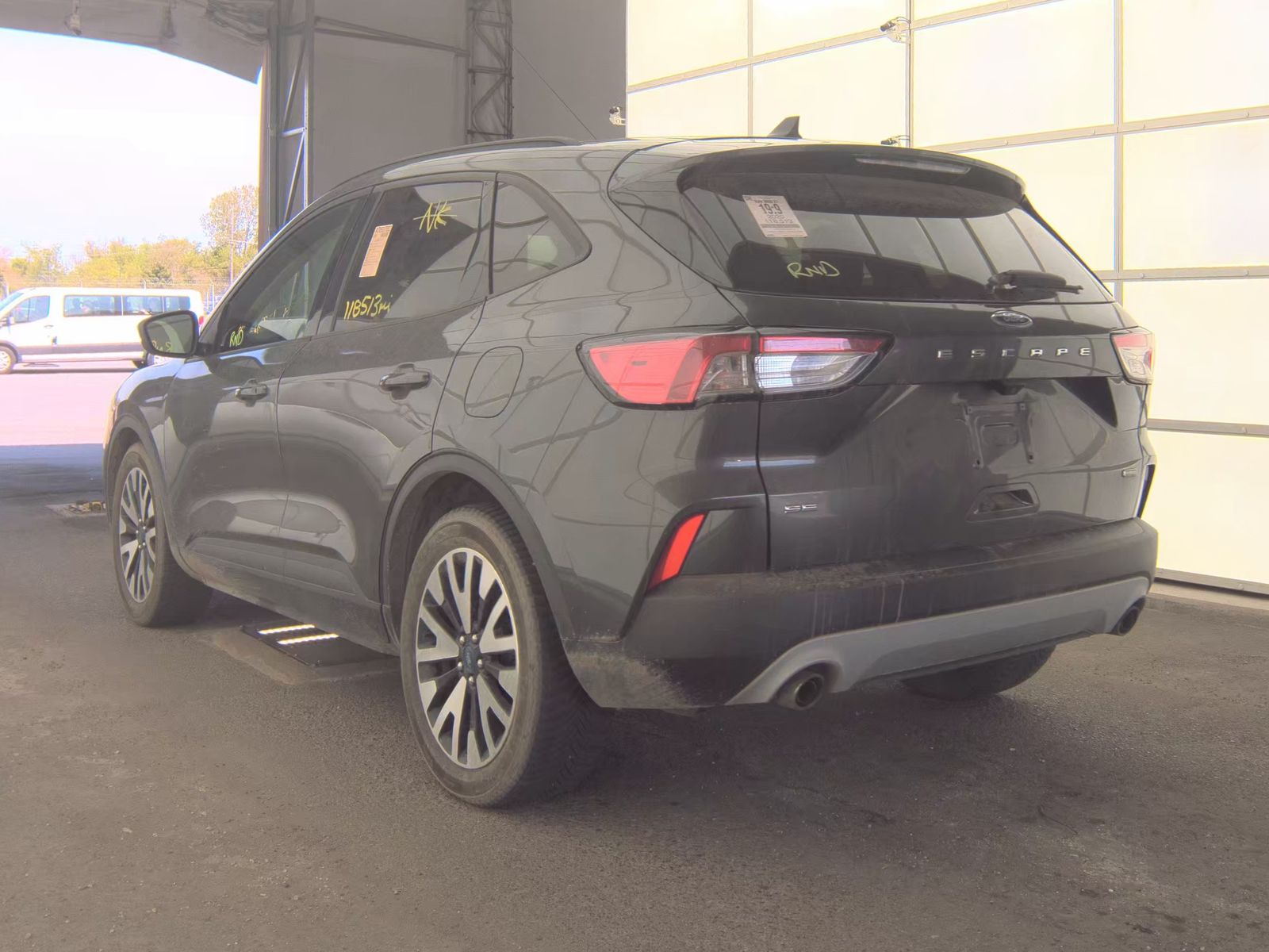 FORD ESCAPE - 9
