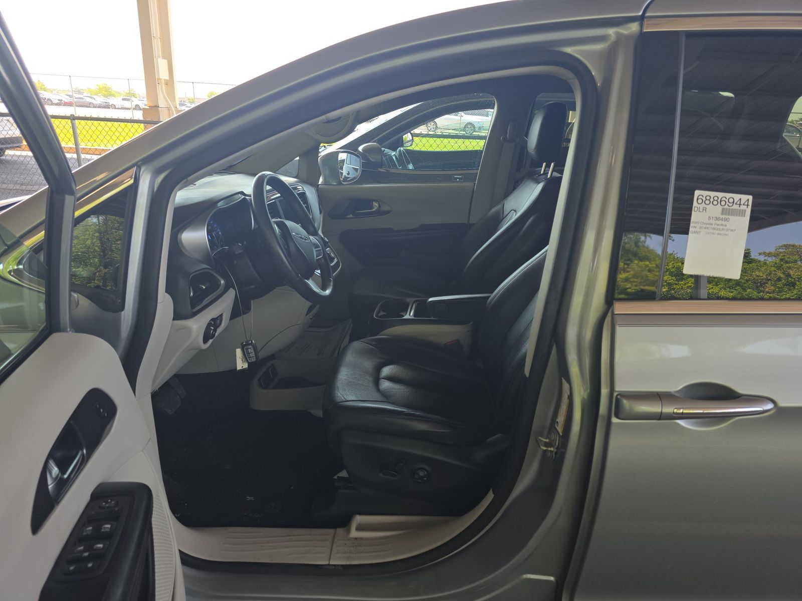 2020 Chrysler Pacifica Touring L FWD