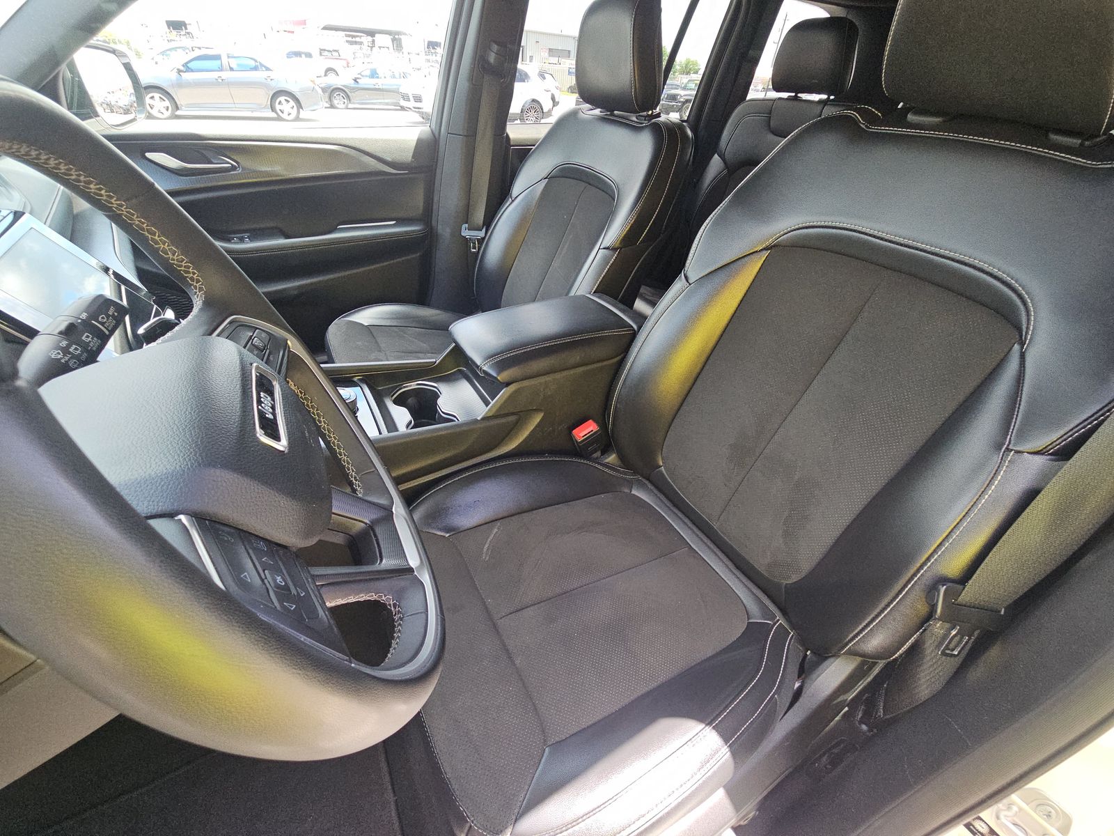 2024 Jeep Grand Cherokee Altitude RWD