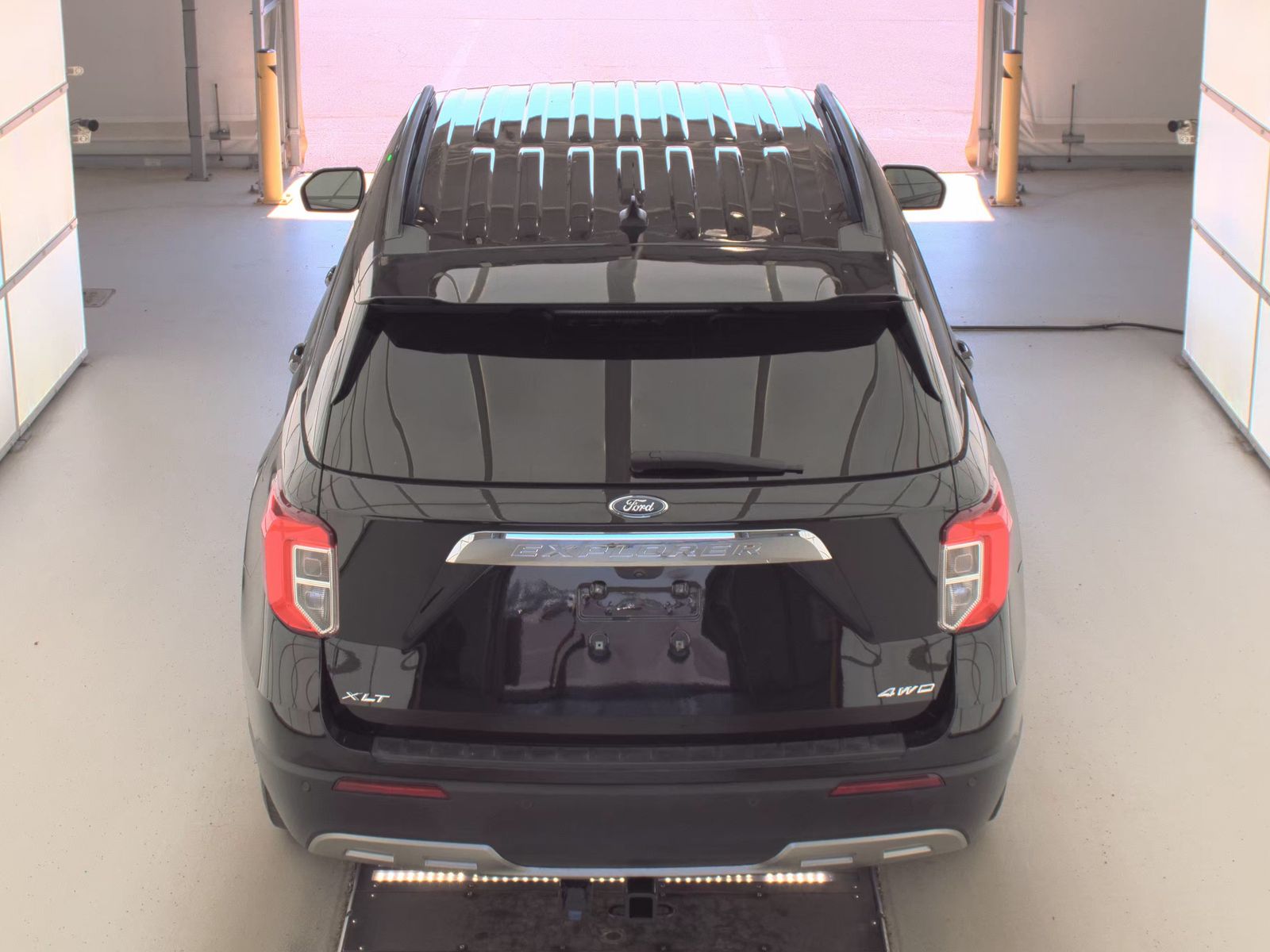 FORD EXPLORER - 7