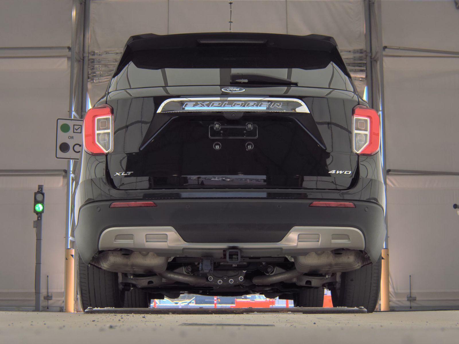 FORD EXPLORER - 8