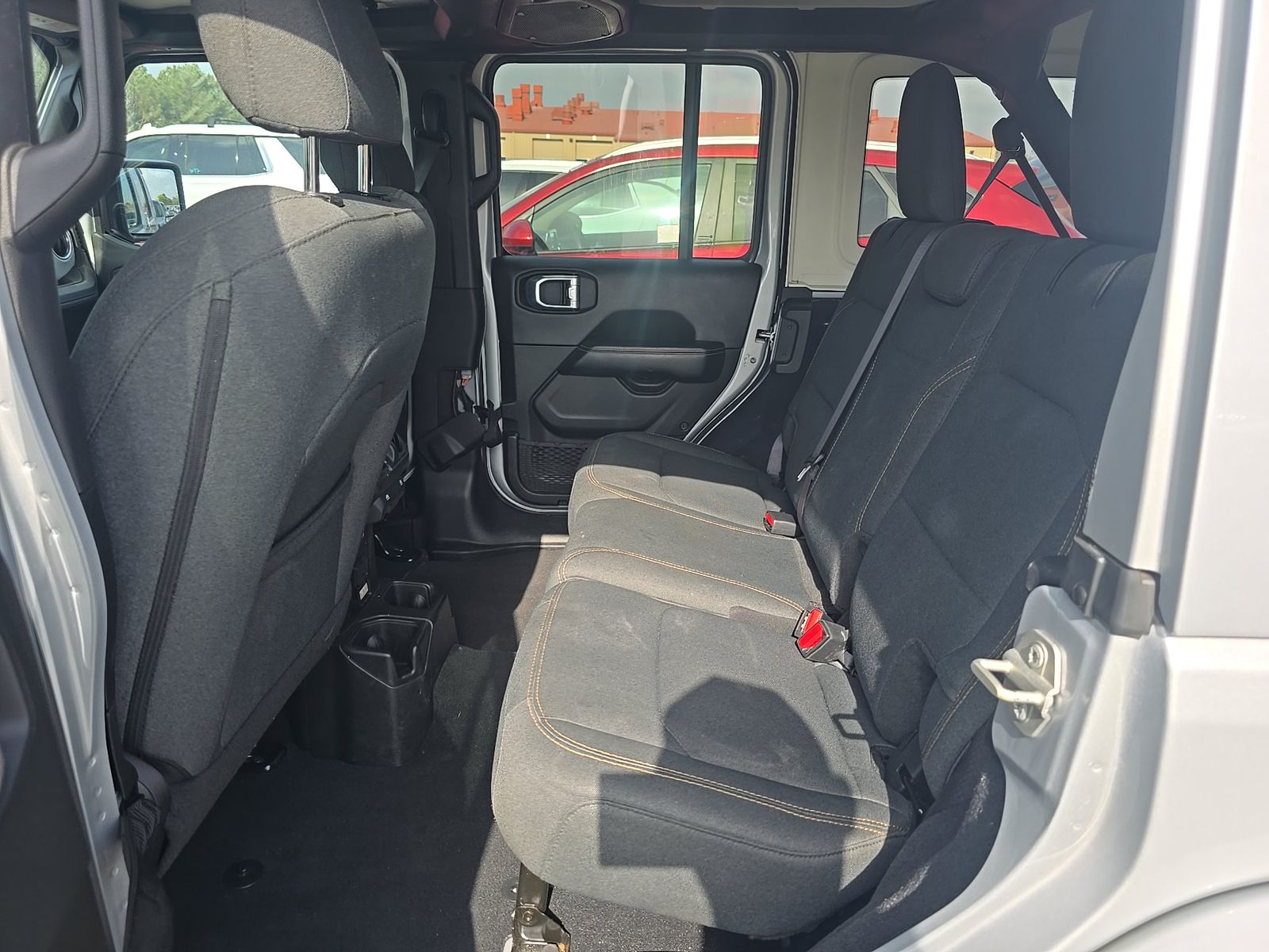 2024 Jeep Wrangler Sahara AWD