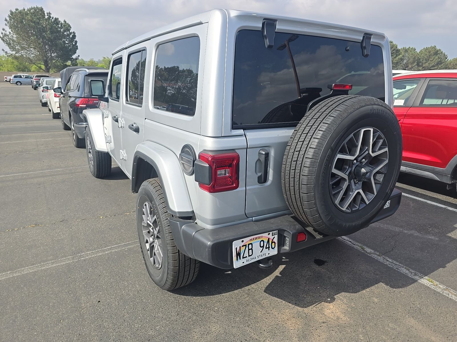 2024 Jeep Wrangler Sahara AWD