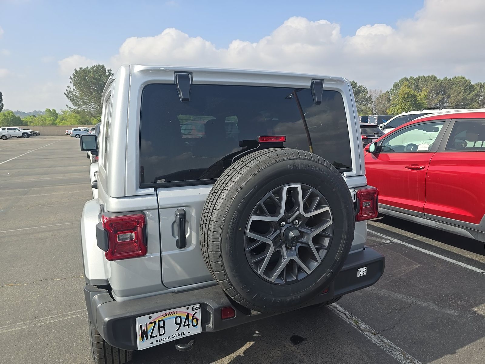 2024 Jeep Wrangler Sahara AWD