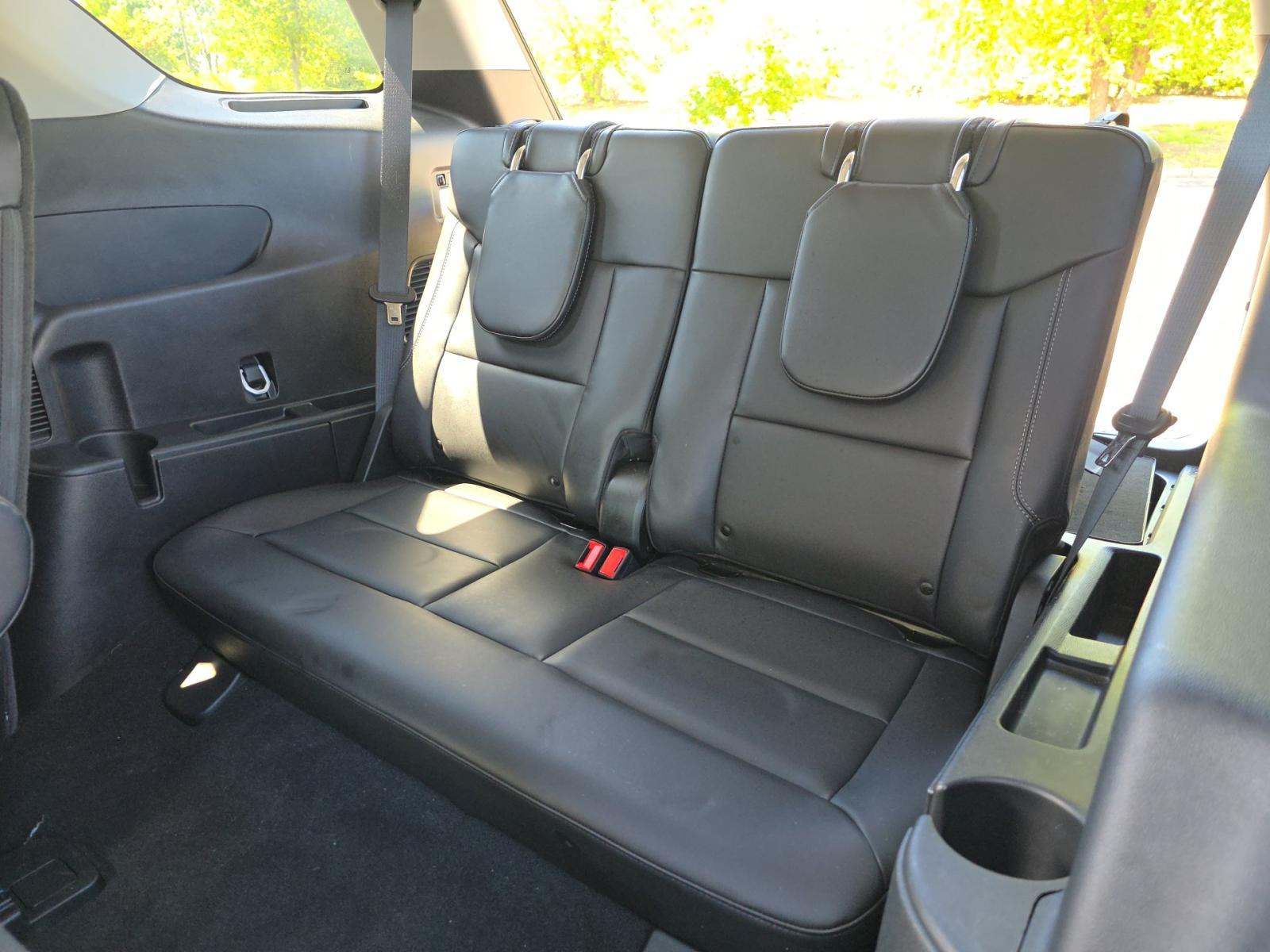FORD EXPLORER - 9