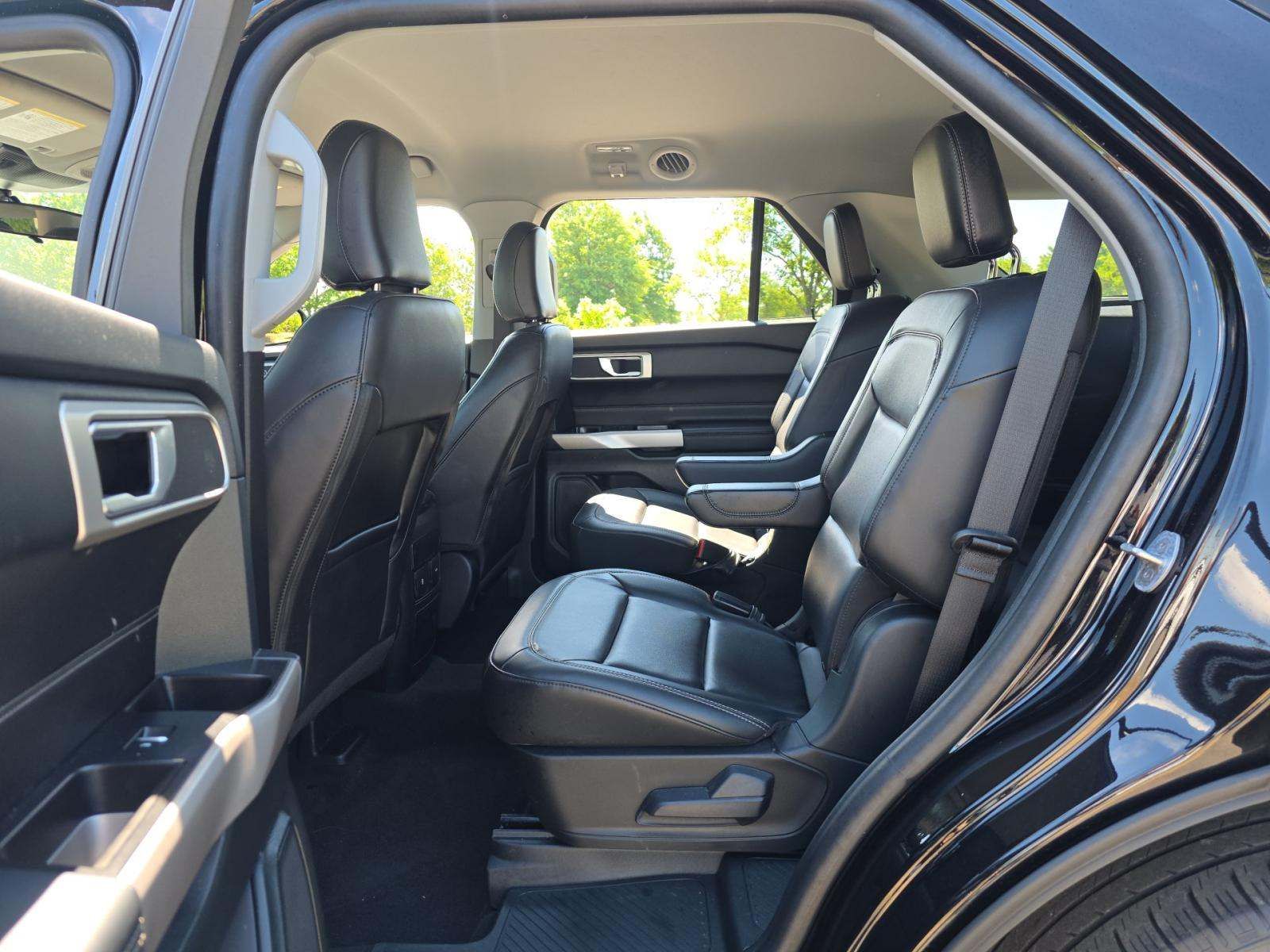 FORD EXPLORER - 8