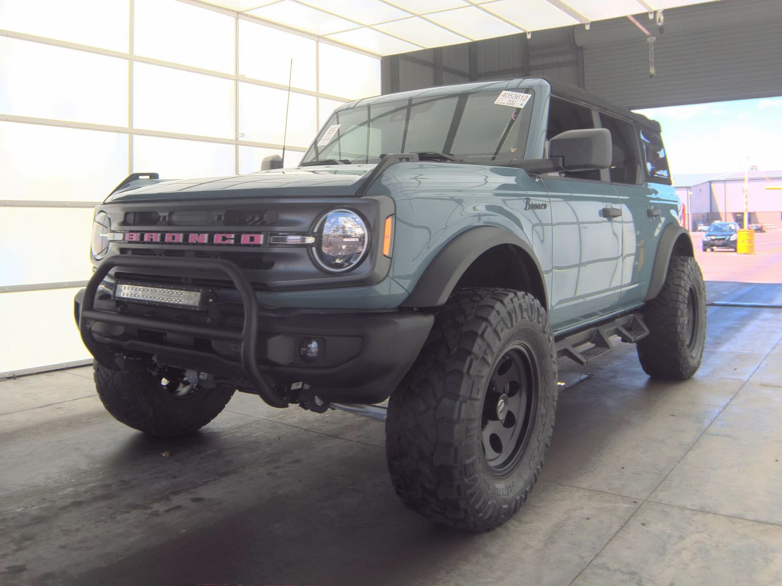 FORD BRONCO - 1