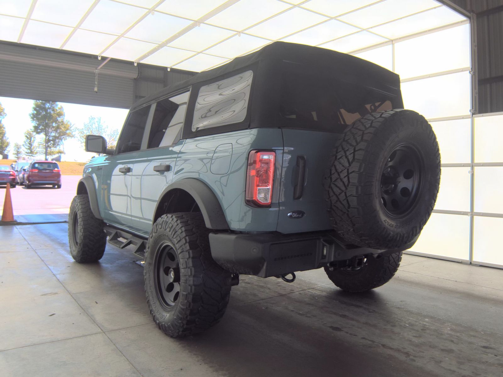 FORD BRONCO - 9