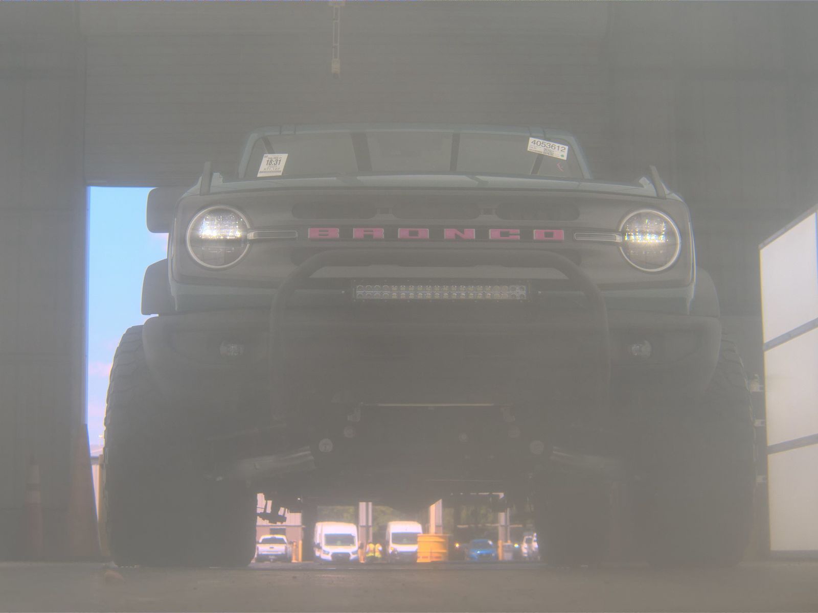 FORD BRONCO - 4