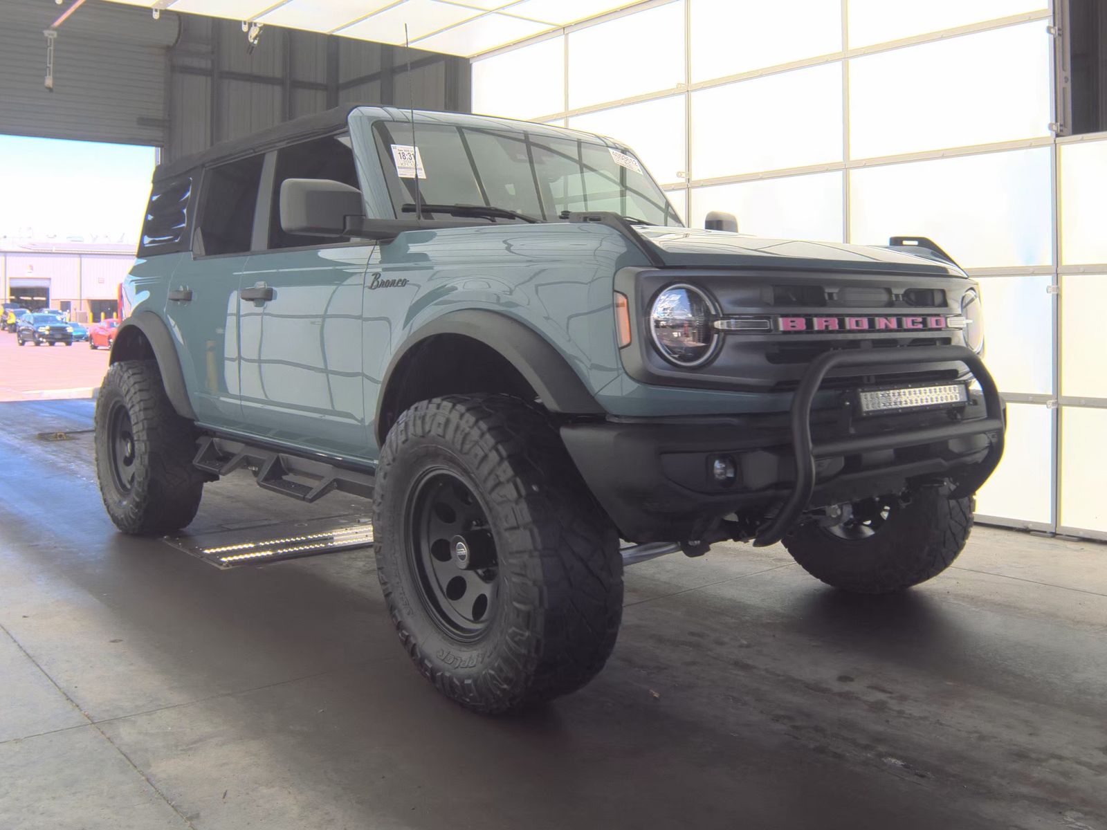 FORD BRONCO - 5
