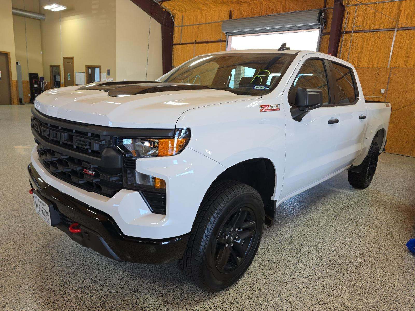 2025 Chevrolet Silverado 1500 Custom Trail Boss AWD