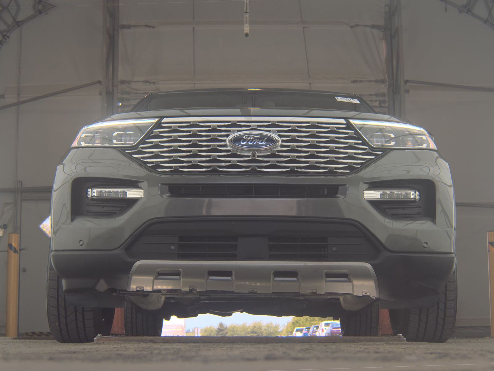 FORD EXPLORER - 4