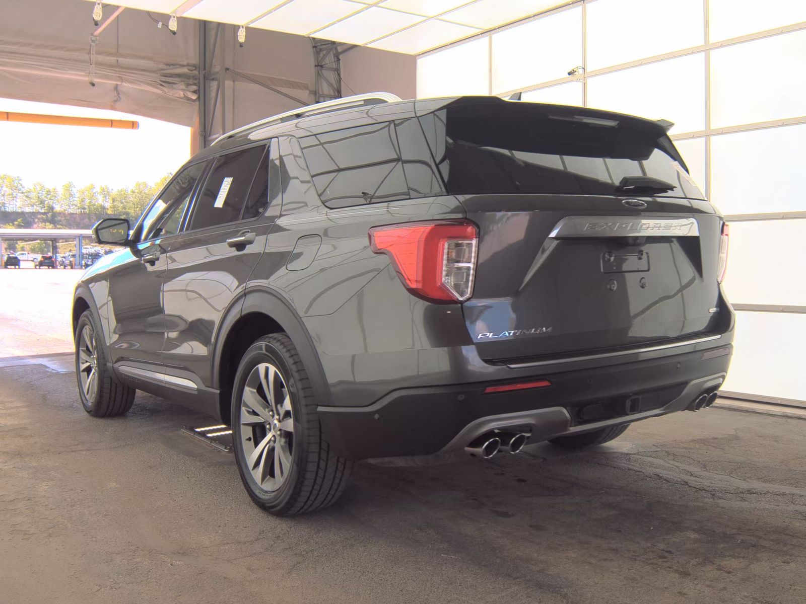 FORD EXPLORER - 9