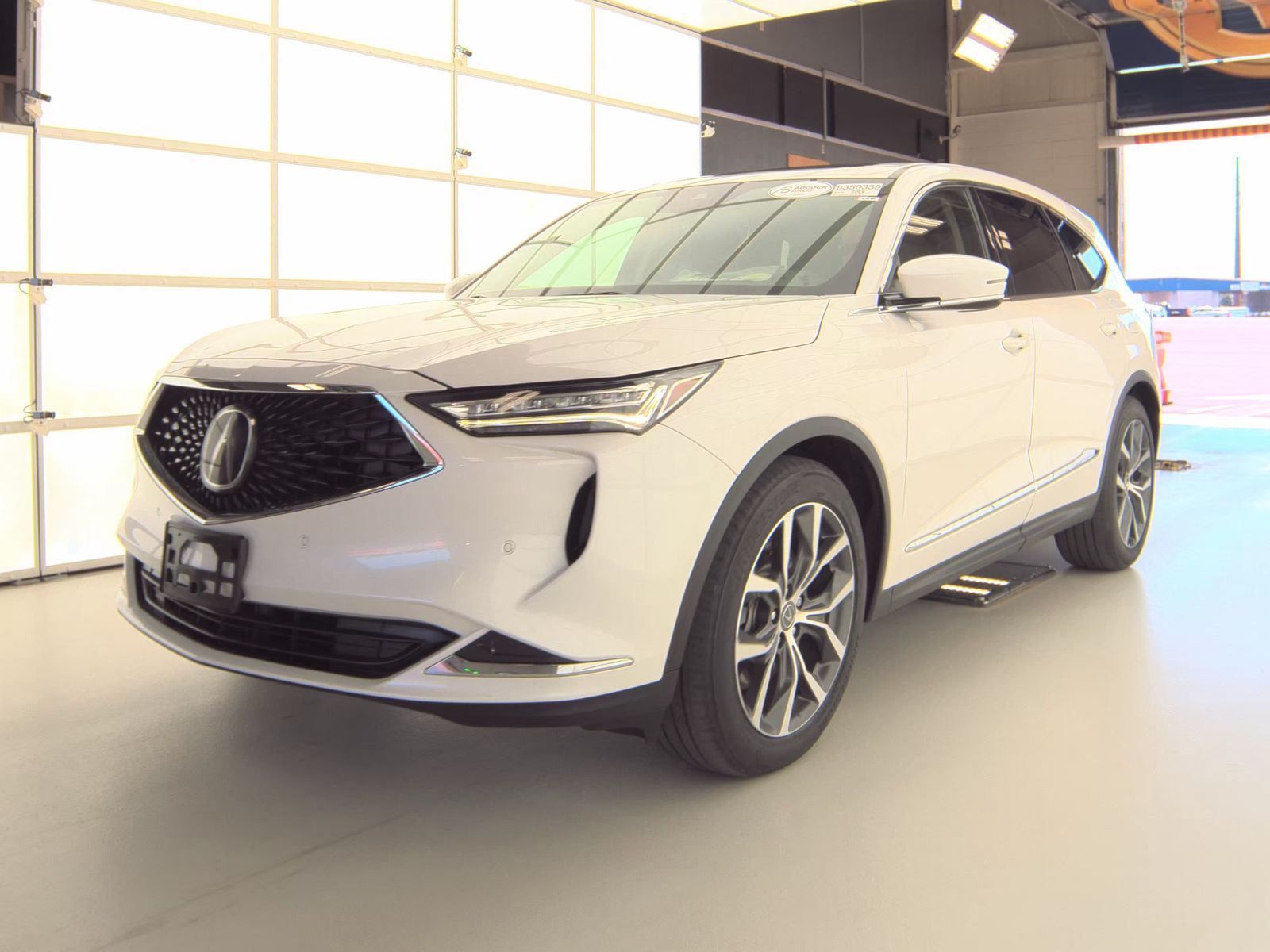 2023 Acura MDX SH-AWD w/Technology Package's photo