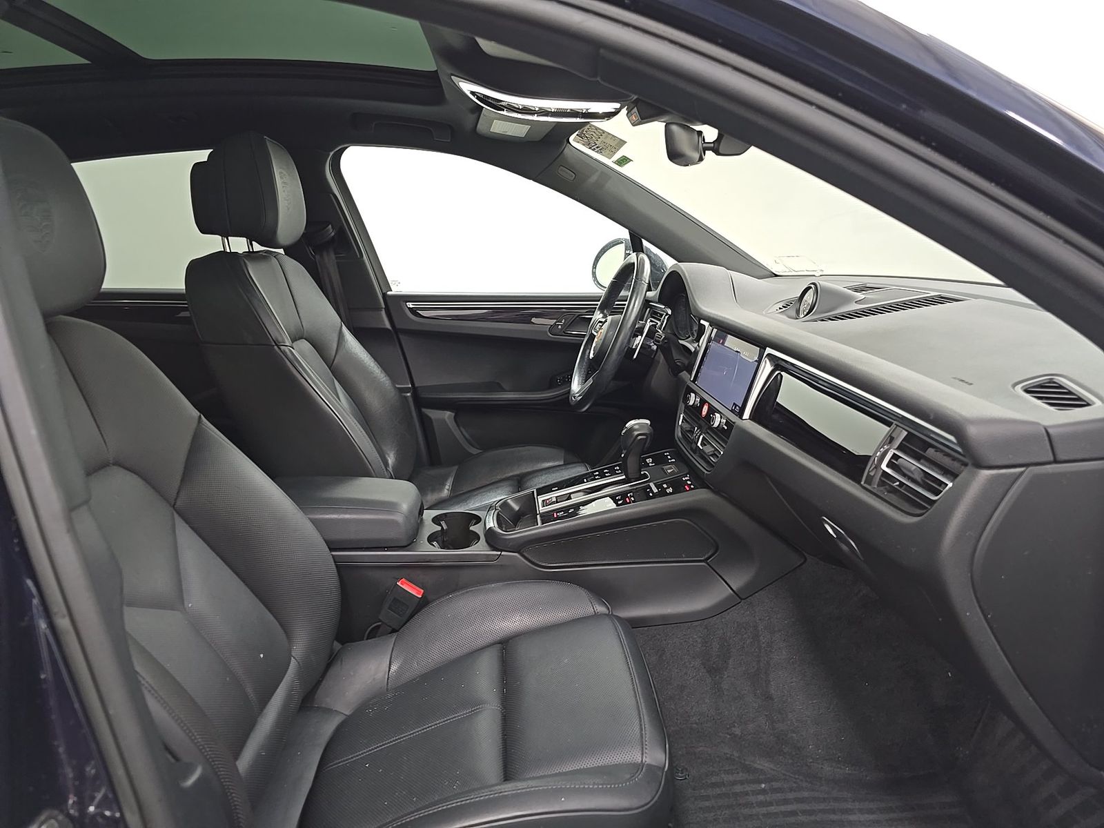 2023 Porsche Macan Base AWD