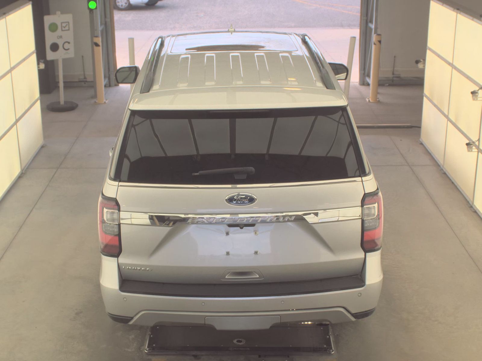 FORD EXPEDITION - 7