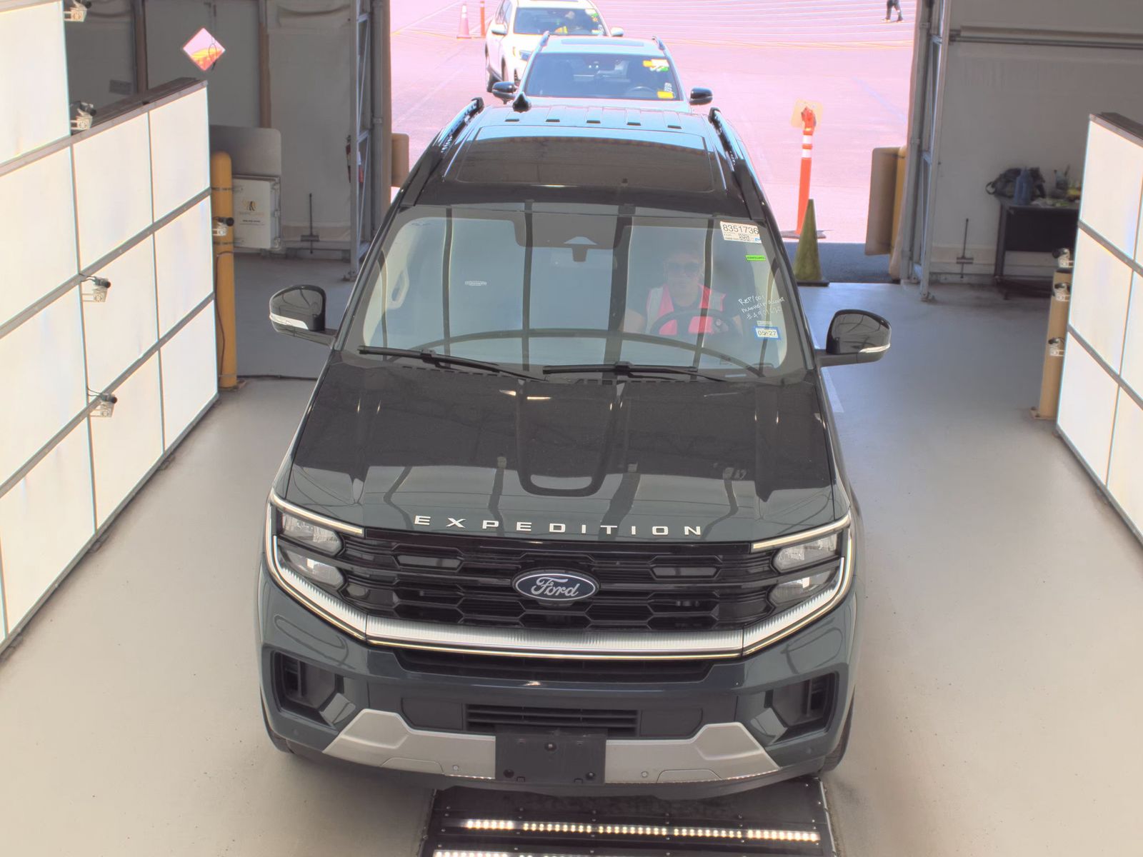 FORD EXPEDITION - 3