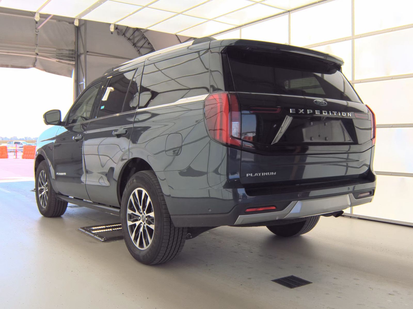 FORD EXPEDITION - 9