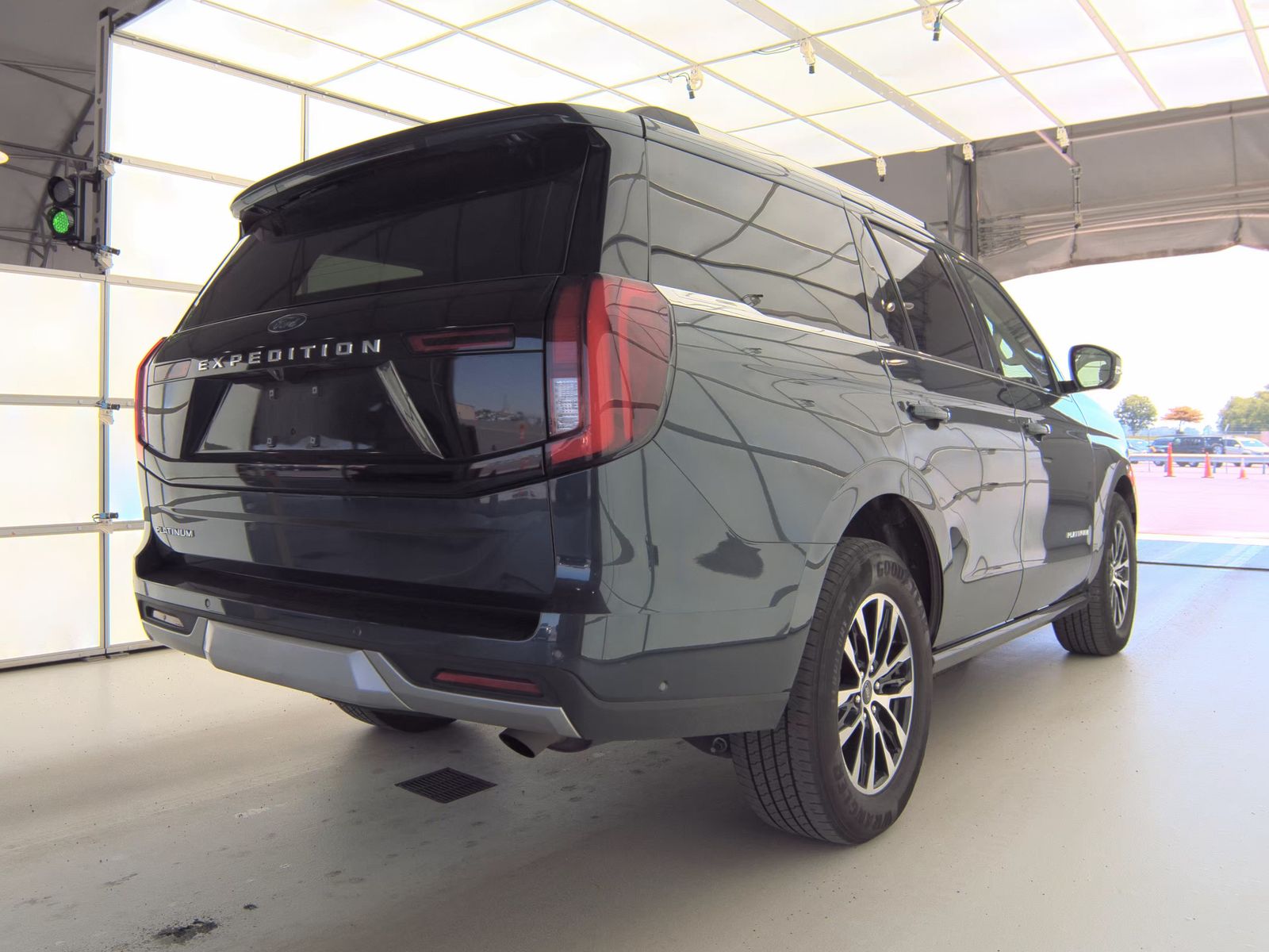 FORD EXPEDITION - 6
