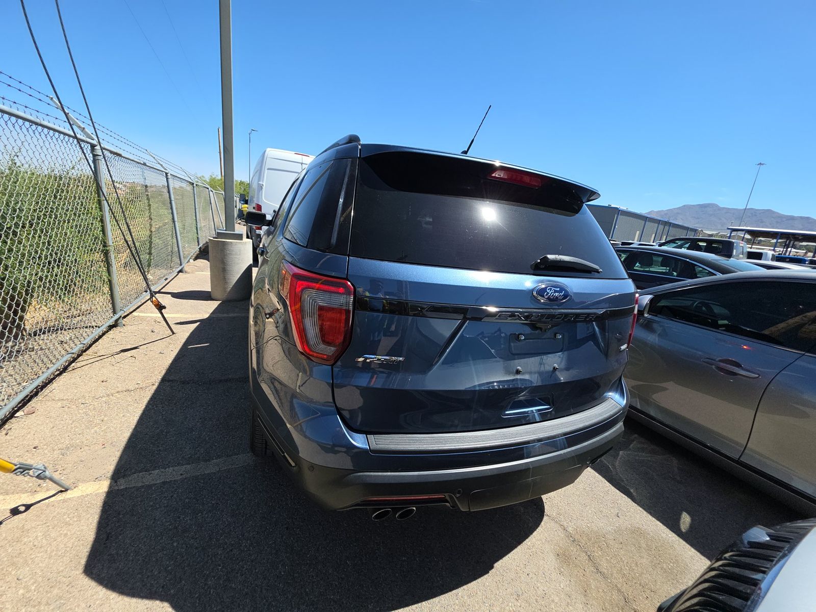 FORD EXPLORER - 6